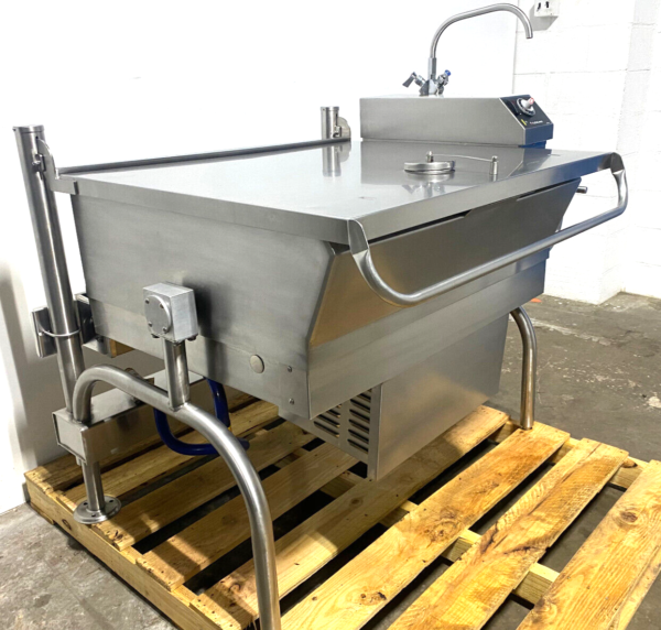 Cleveland SGL40T1, 40 Gal., Natural Gas Braising Pan (Refurbished w/ WARRANTY) Quality Food