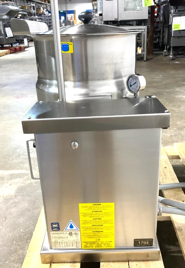 Cleveland 6 gallon electric 208/240v kettle w/lid (Refurbished w/WARRANTY) - Image 4