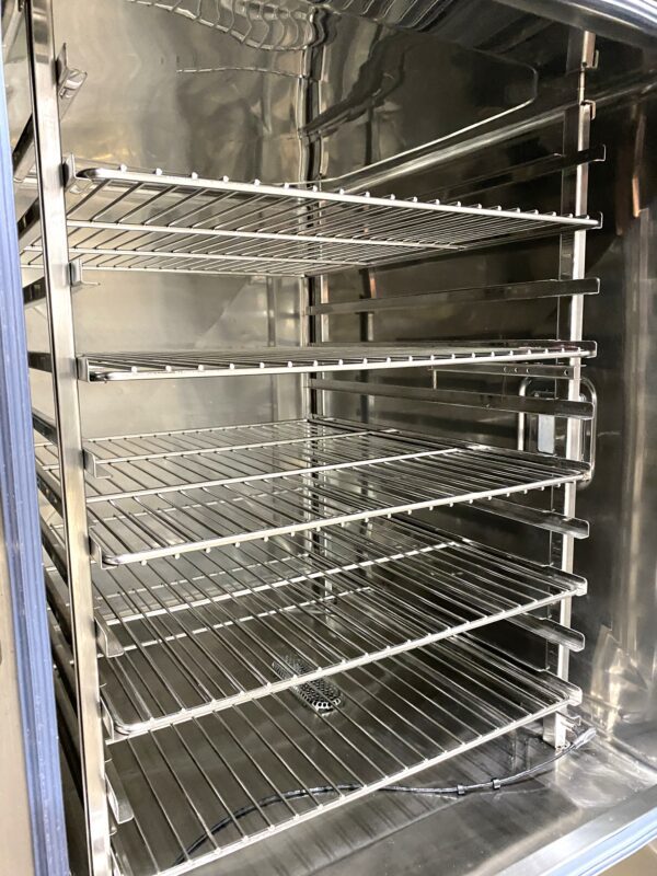 Rational (SCCWE102G) 10 pan/FULL size Nat Gas Combi (Refurb w/Warranty) - Image 19