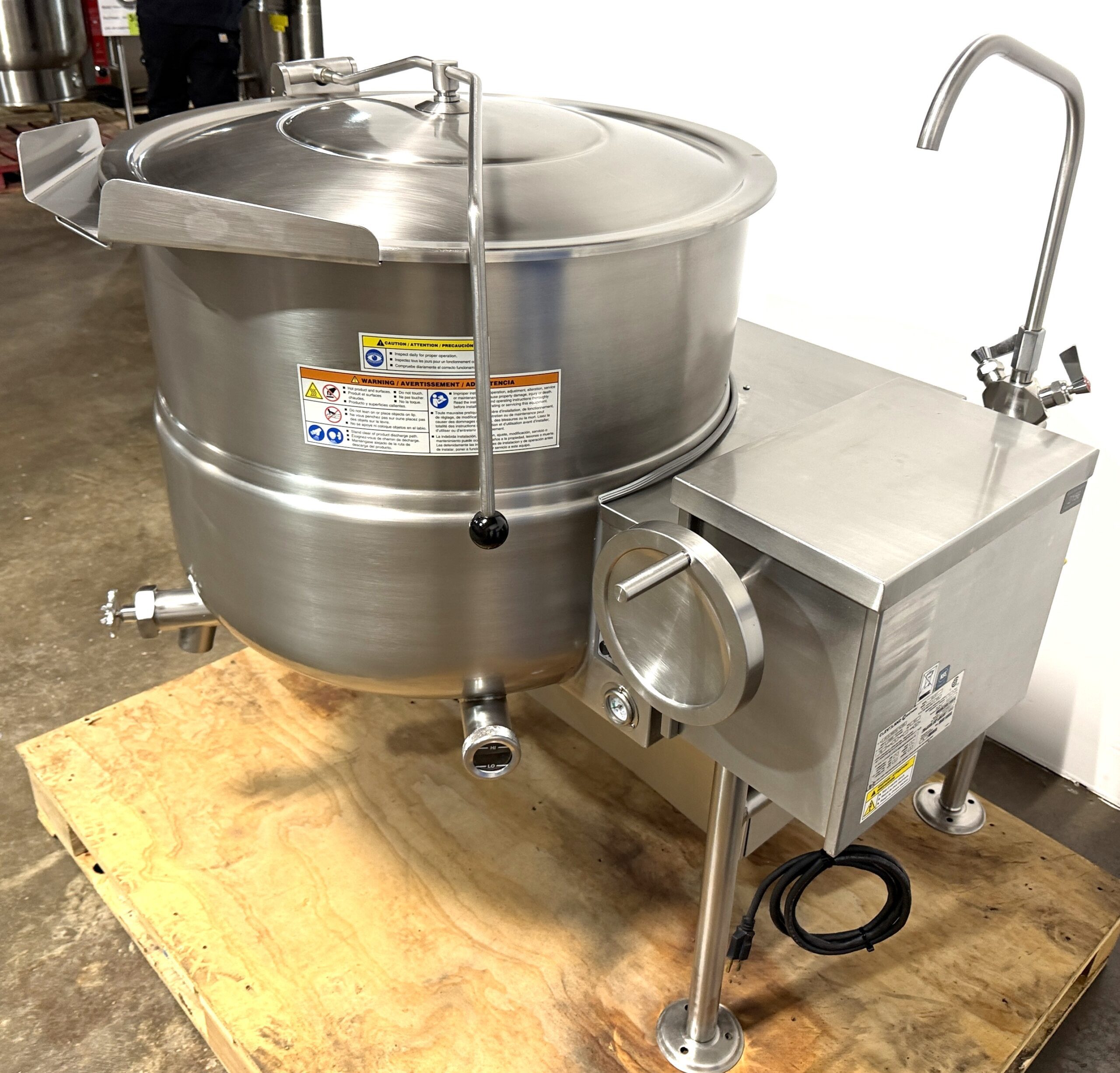 Cleveland 60 gallon, natural gas, tilting kettle (model: KGL-60-T) Refurbished w/WARRANTY - Image 5