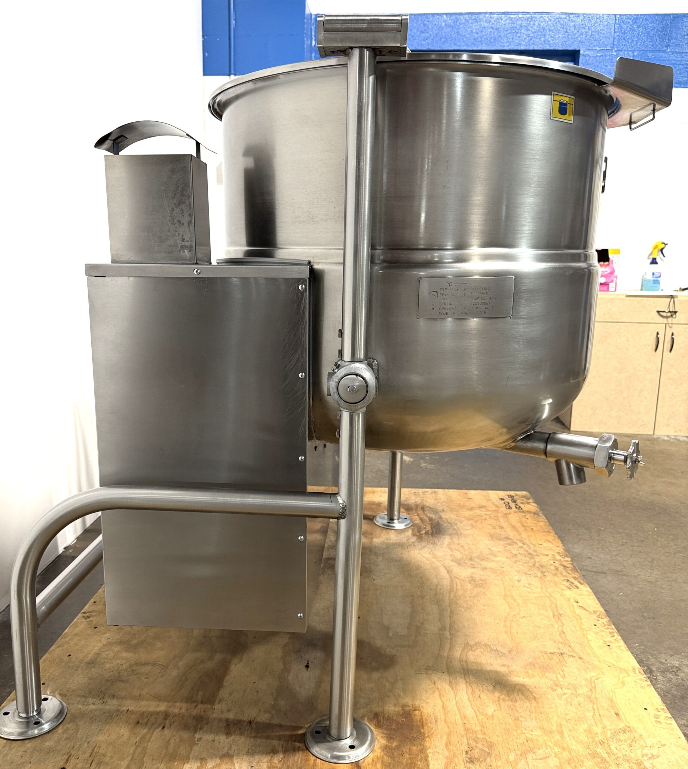 Cleveland 60 gallon, natural gas, tilting kettle (model: KGL-60-T) Refurbished w/WARRANTY - Image 12