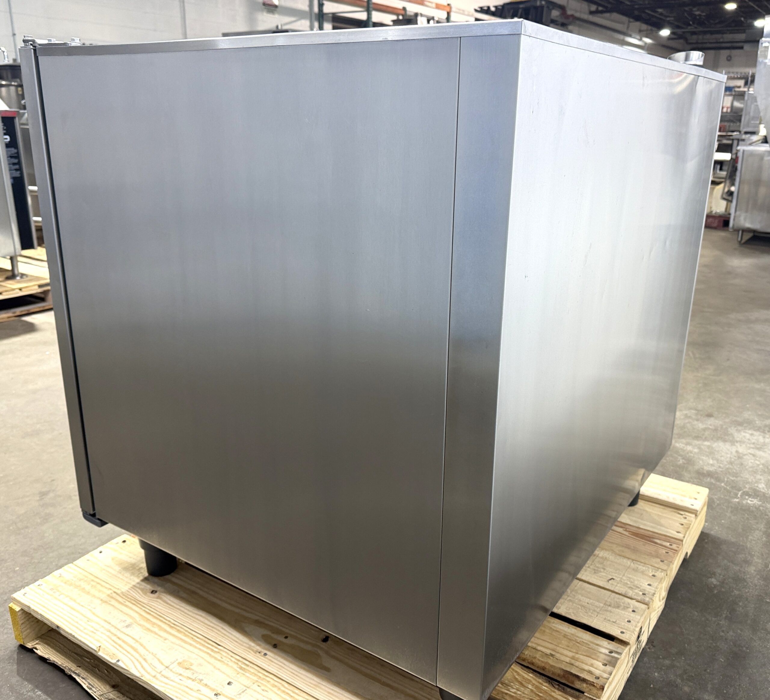 Rational (SCCWE102G) 10 pan/FULL size Nat Gas Combi Oven(Refurbished w/Warranty) - Image 12