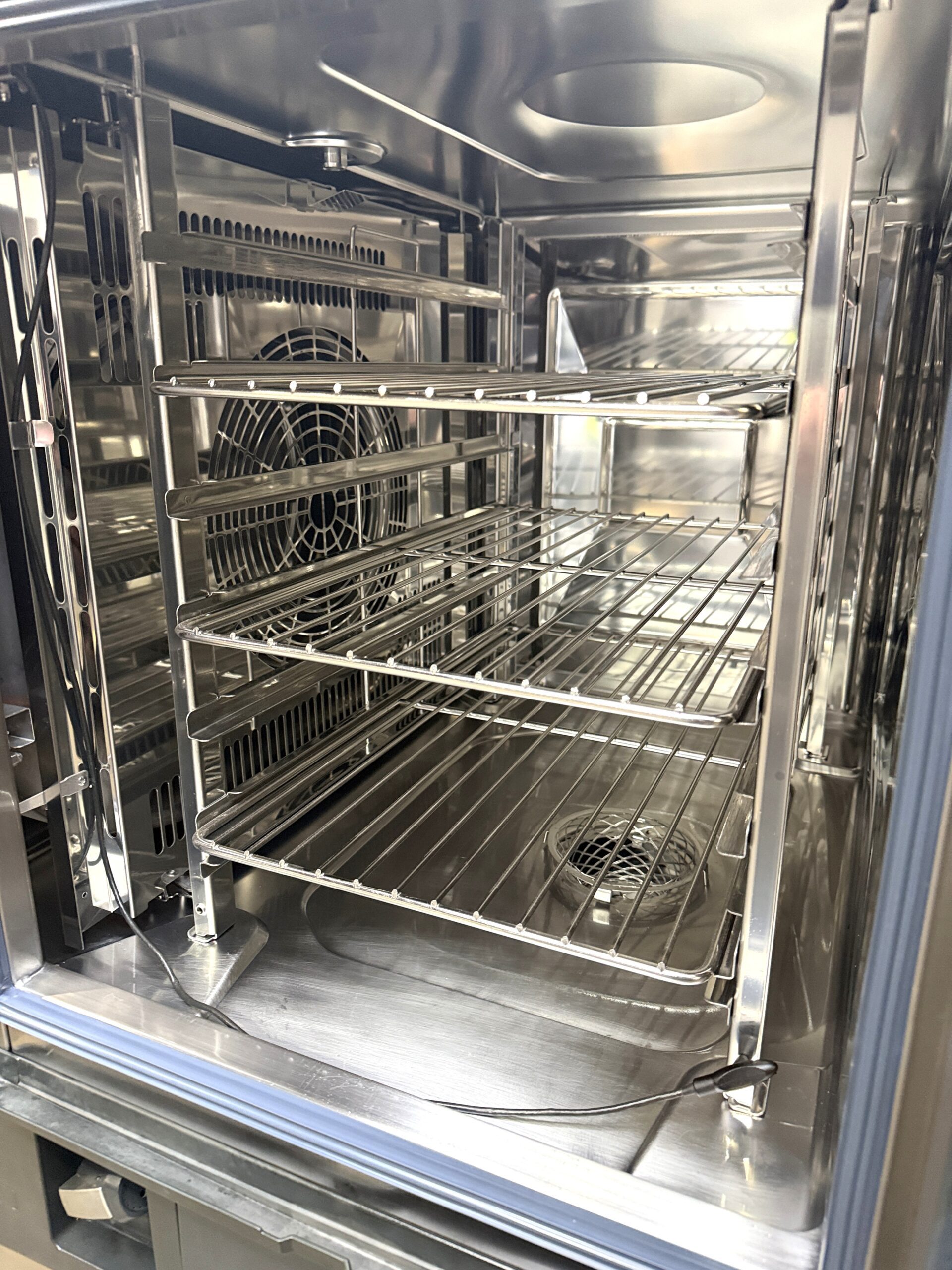 Rational IcombiPro 6 pan, half size, Gas, combi w/ Mobile stand (Refurbished w/WARRANTY) - Image 11