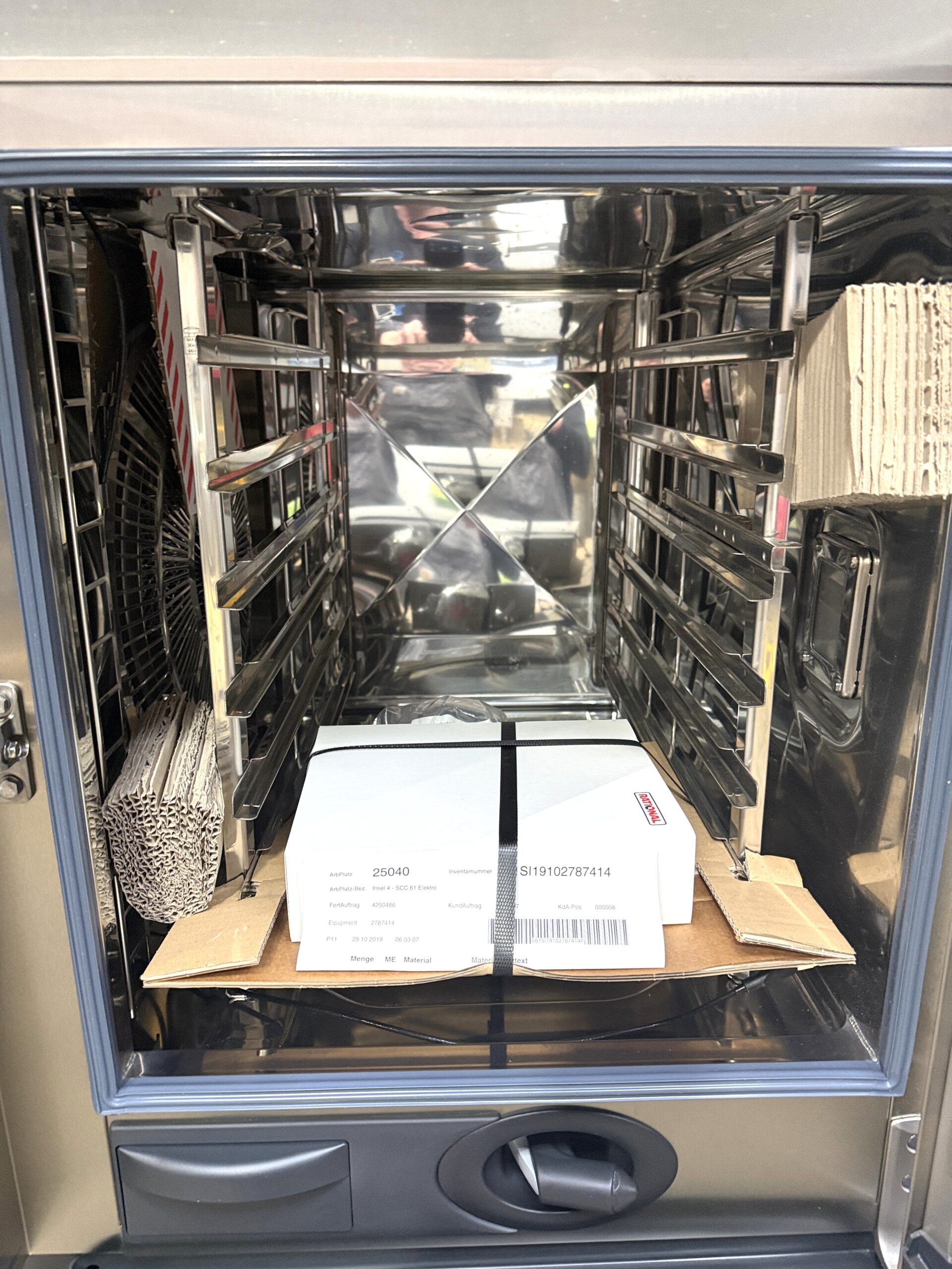 Rational 6 pan/ half size (Electric) Combi Oven w/Hood & Stand (Brand New Open Box) - Image 11