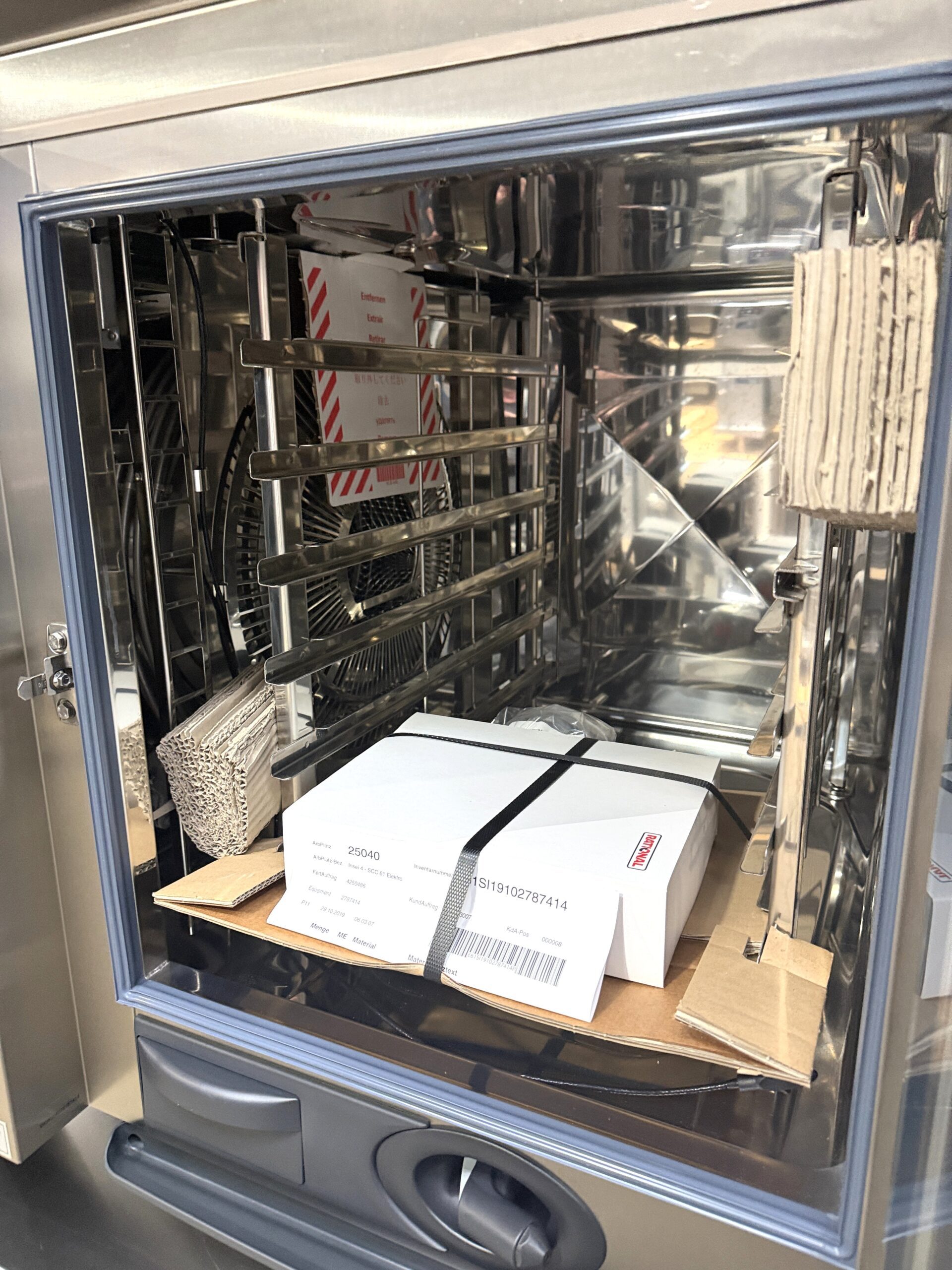 Rational 6 pan/ half size (Electric) Combi Oven w/Hood & Stand (Brand New Open Box) - Image 10