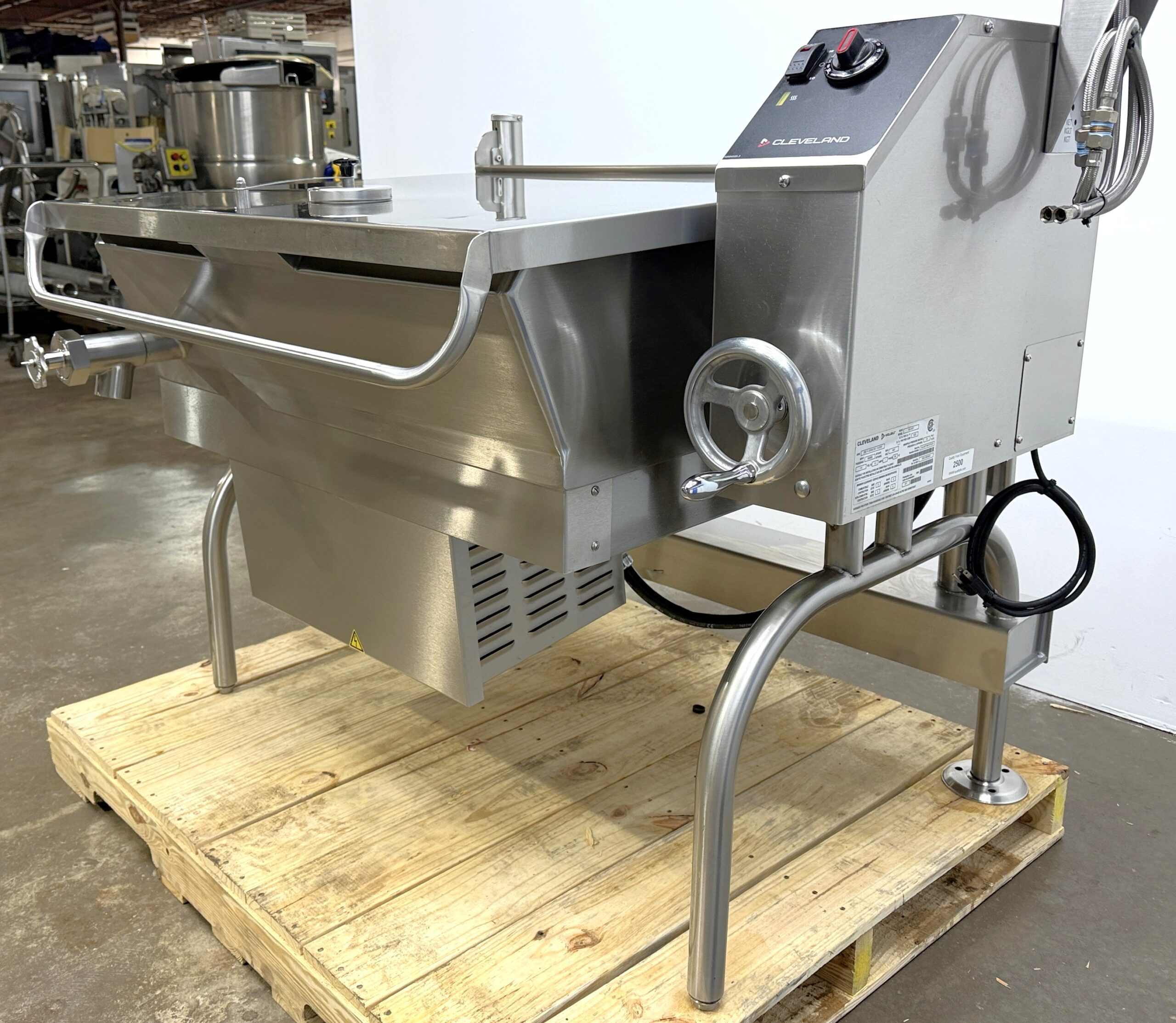 2023 model Cleveland 40 gallon, Natural gas braising pan (NEW OPEN BOX) - Image 23