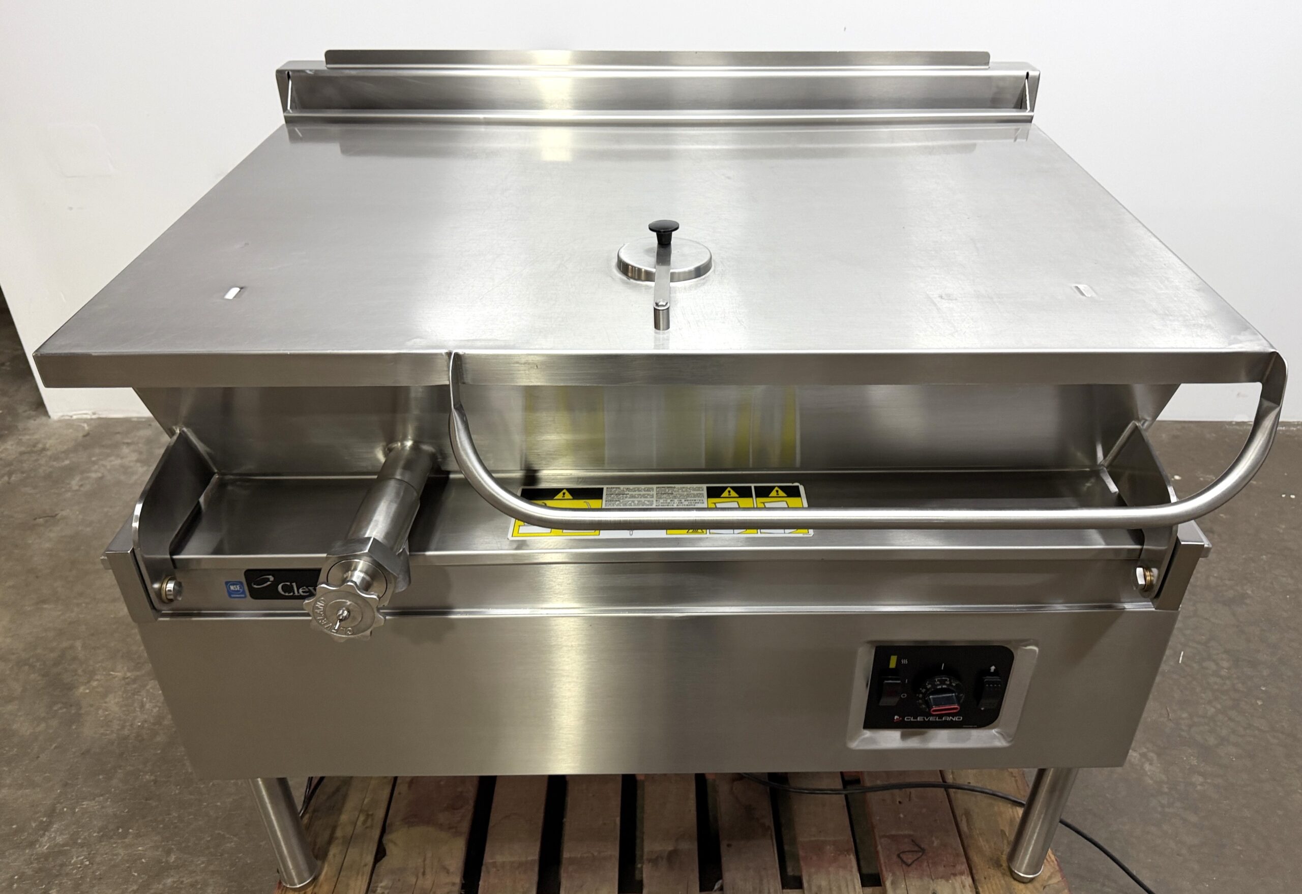Cleveland 40 gallon, Natural gas, Braising pan w/ Power Tilt (Refurbished w/Warranty) - Image 23