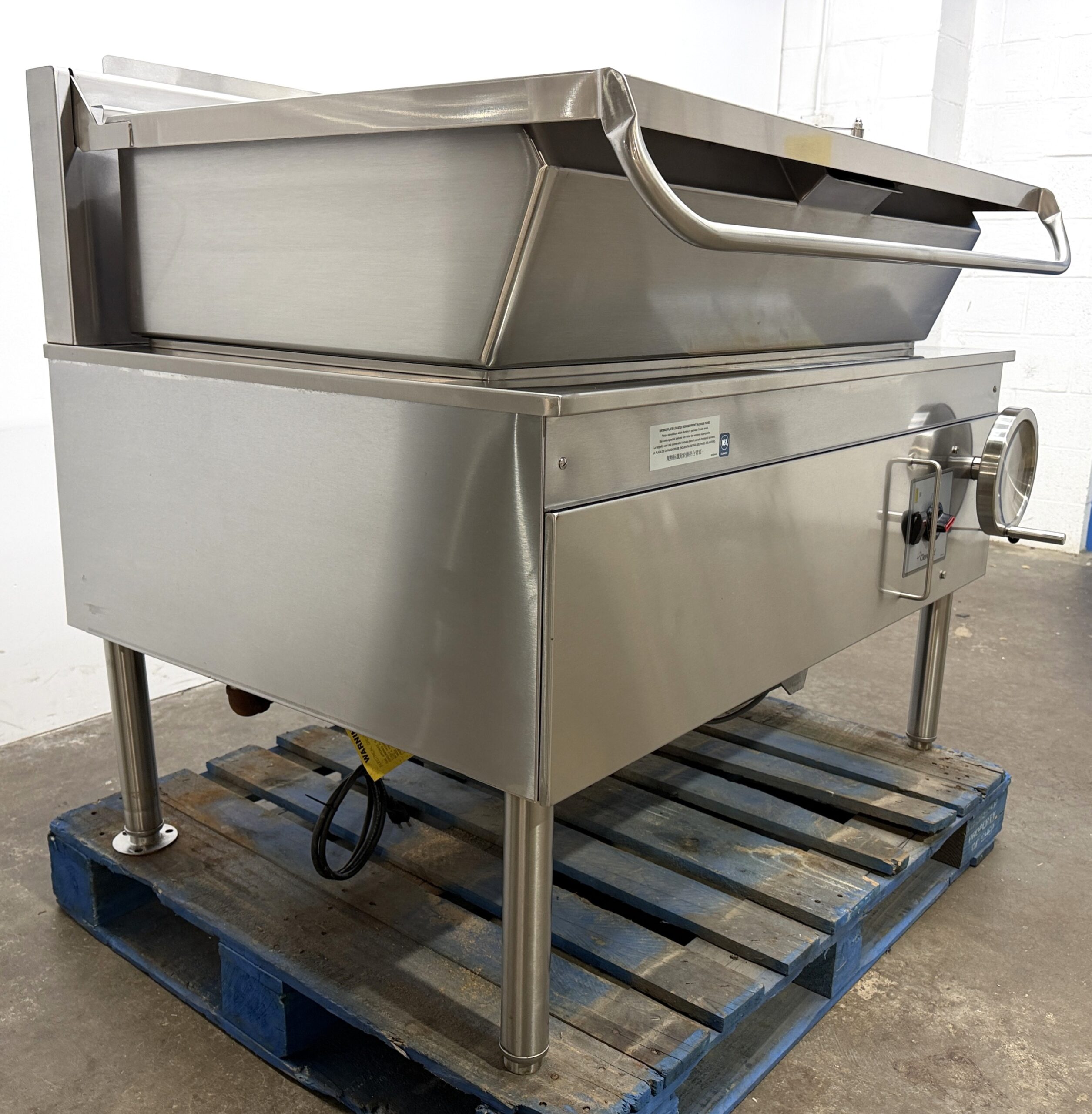 Cleveland 40 gallon, Natural gas, Braising pan (Refurbished w/Warranty) - Image 13