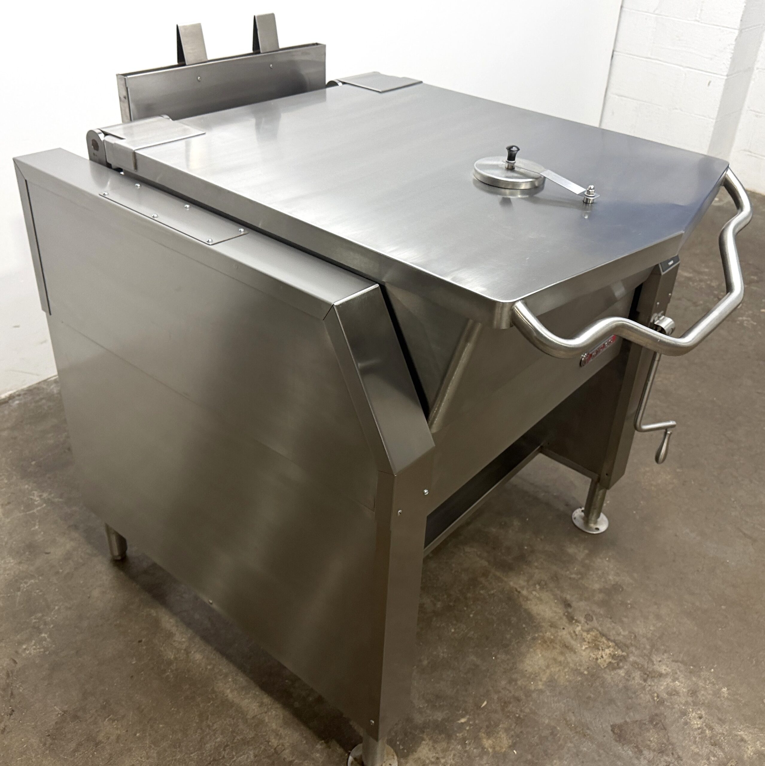 Market Forge 30 Gallon, Natural gas, Power tilt, Braising pan (Refurbished w/WARRANTY) - Image 12