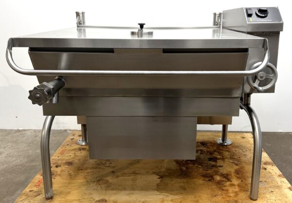 Cleveland 40 gallon, Natural gas, braising pan (Fully Refurbished w/WARRANTY)