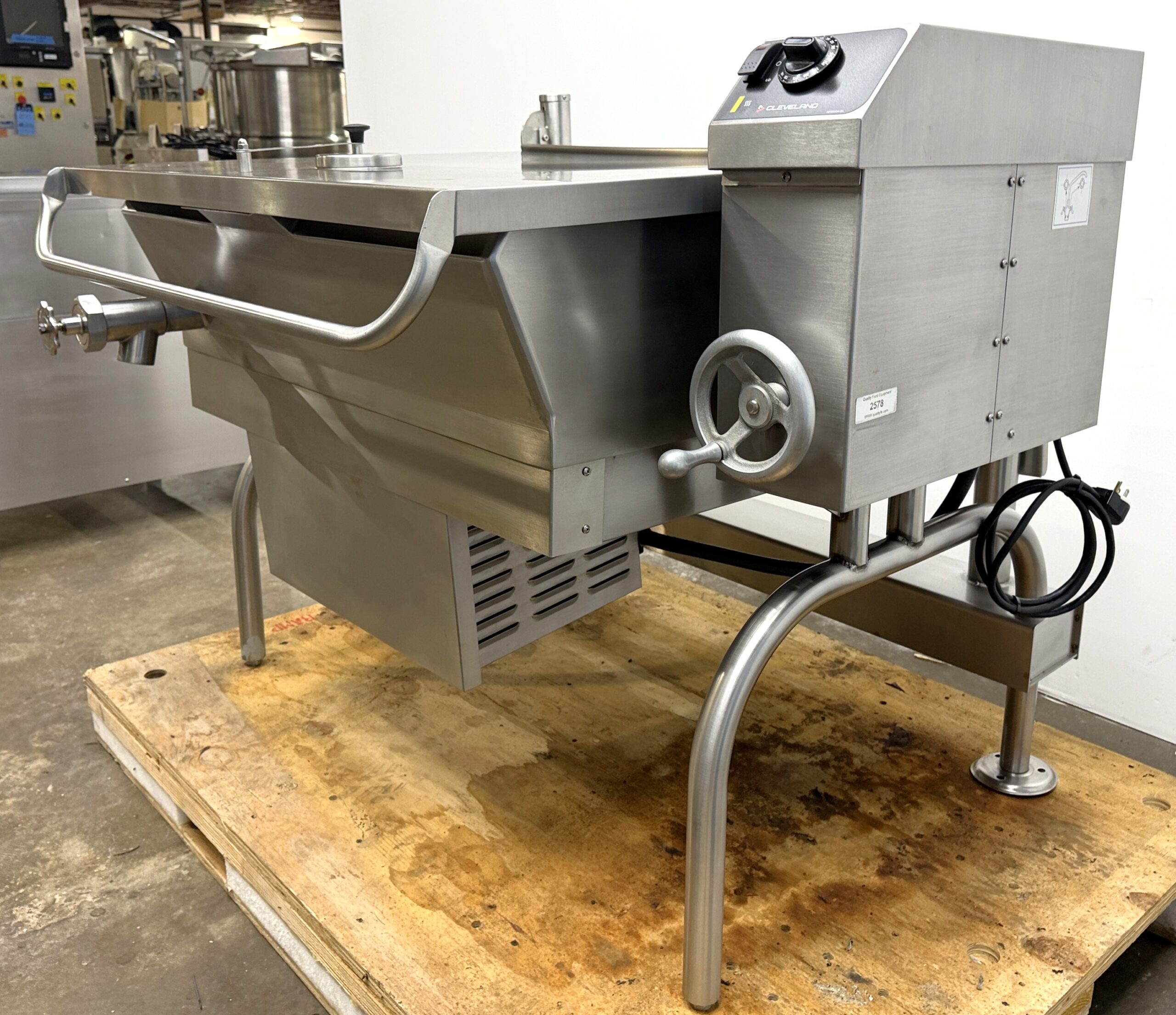 Cleveland 40 gallon, Natural gas, braising pan (Fully Refurbished w/WARRANTY) - Image 21