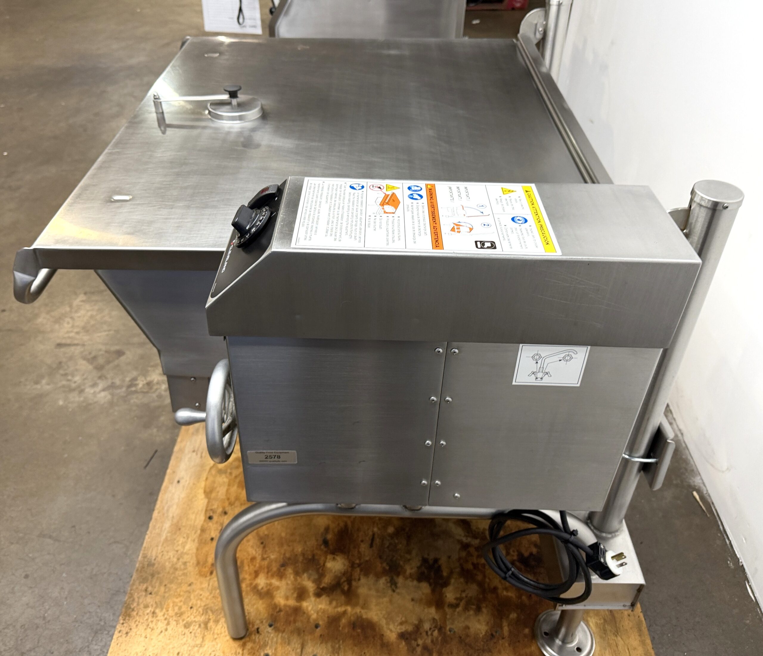 Cleveland 40 gallon, Natural gas, braising pan (Fully Refurbished w/WARRANTY) - Image 18