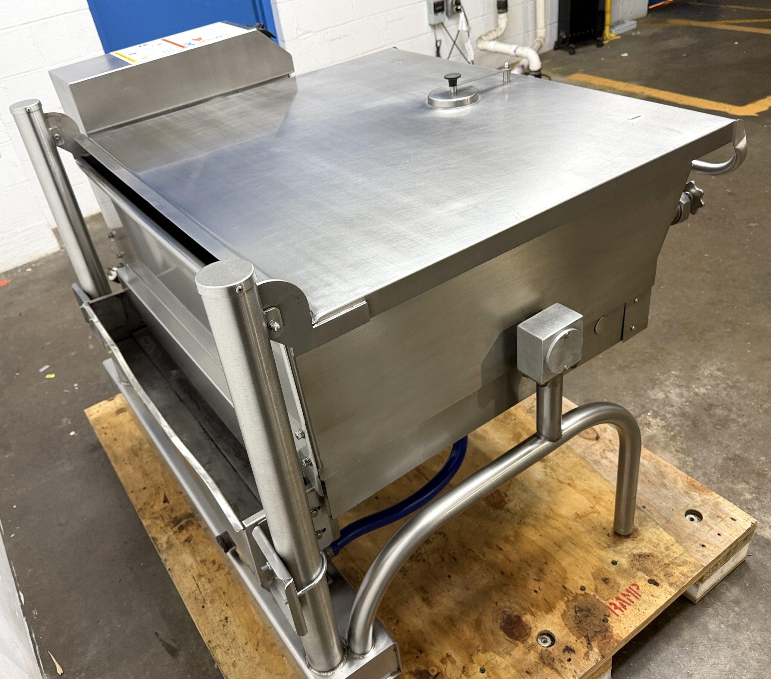 Cleveland 40 gallon, Natural gas, braising pan (Fully Refurbished w/WARRANTY) - Image 14