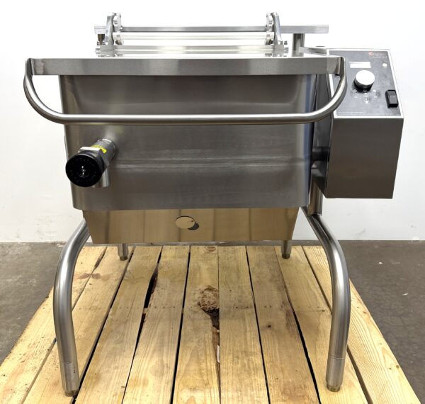Groen BPP-30GA -… 30 Gallon Natural Gas Braising Pan w/ Power Tilt