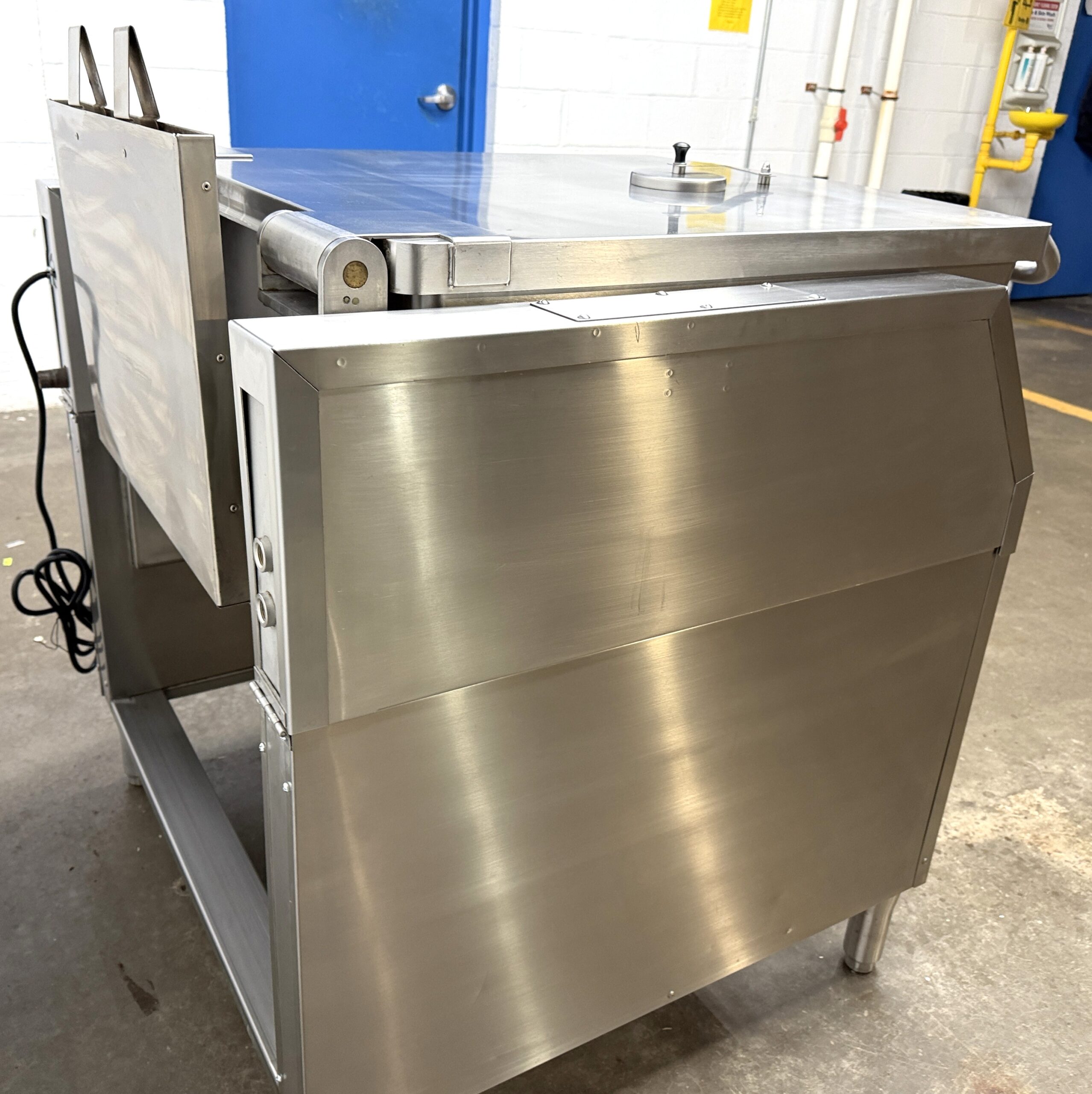 Market Forge 30 Gallon, Natural gas, Power tilt, Braising pan (Refurbished w/WARRANTY) (Copy) - Image 13