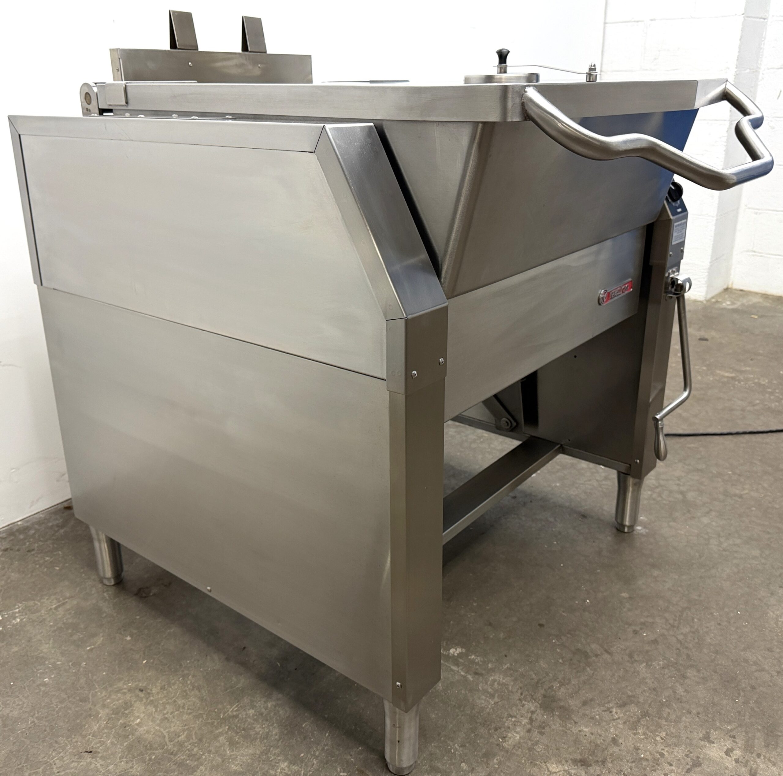 Market Forge 30 Gallon, Natural gas, Power tilt, Braising pan (Refurbished w/WARRANTY) (Copy) - Image 11