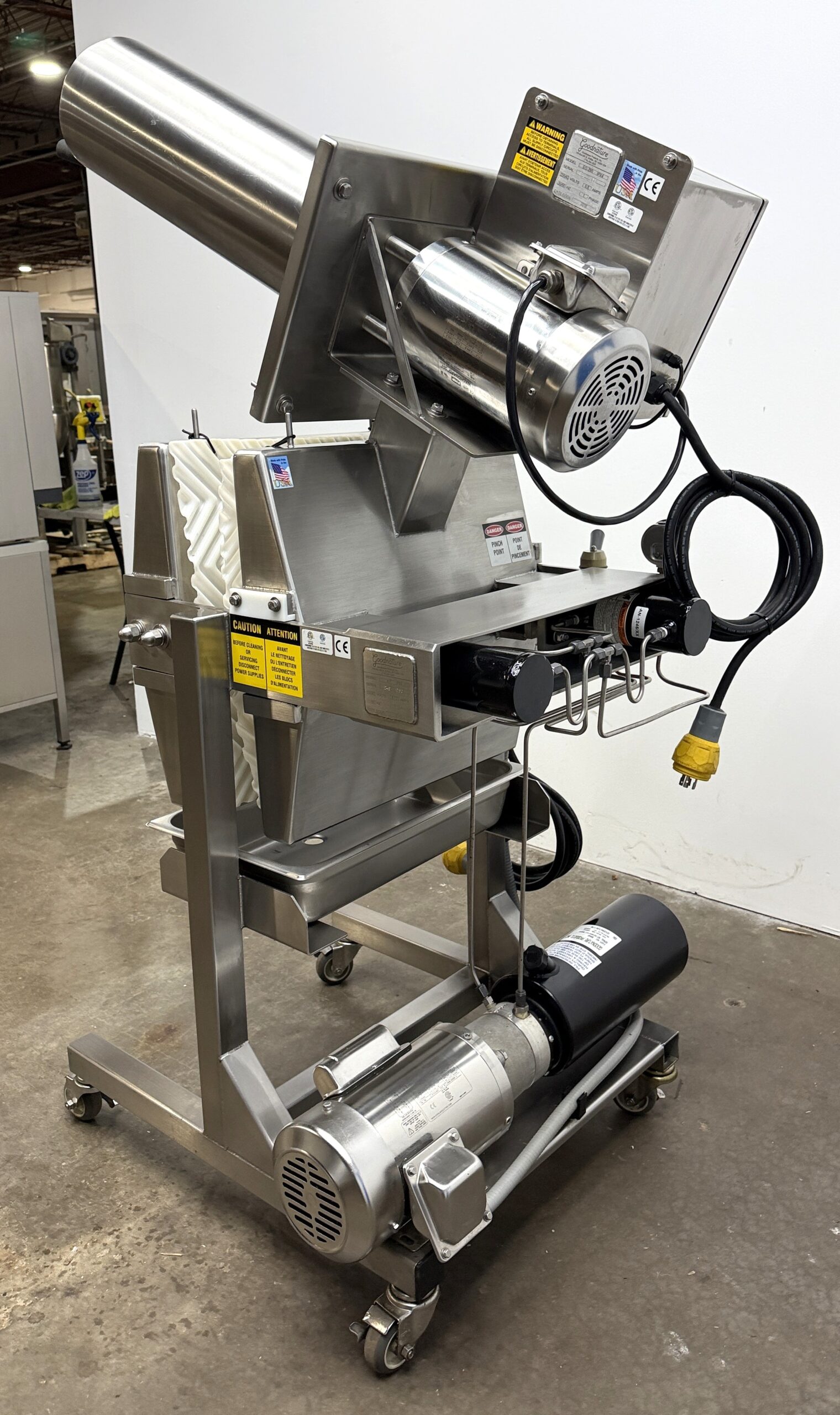 Goodnature X1 Commercial Cold Press Juicer -Exceptional condition (w/Warranty) - Image 17
