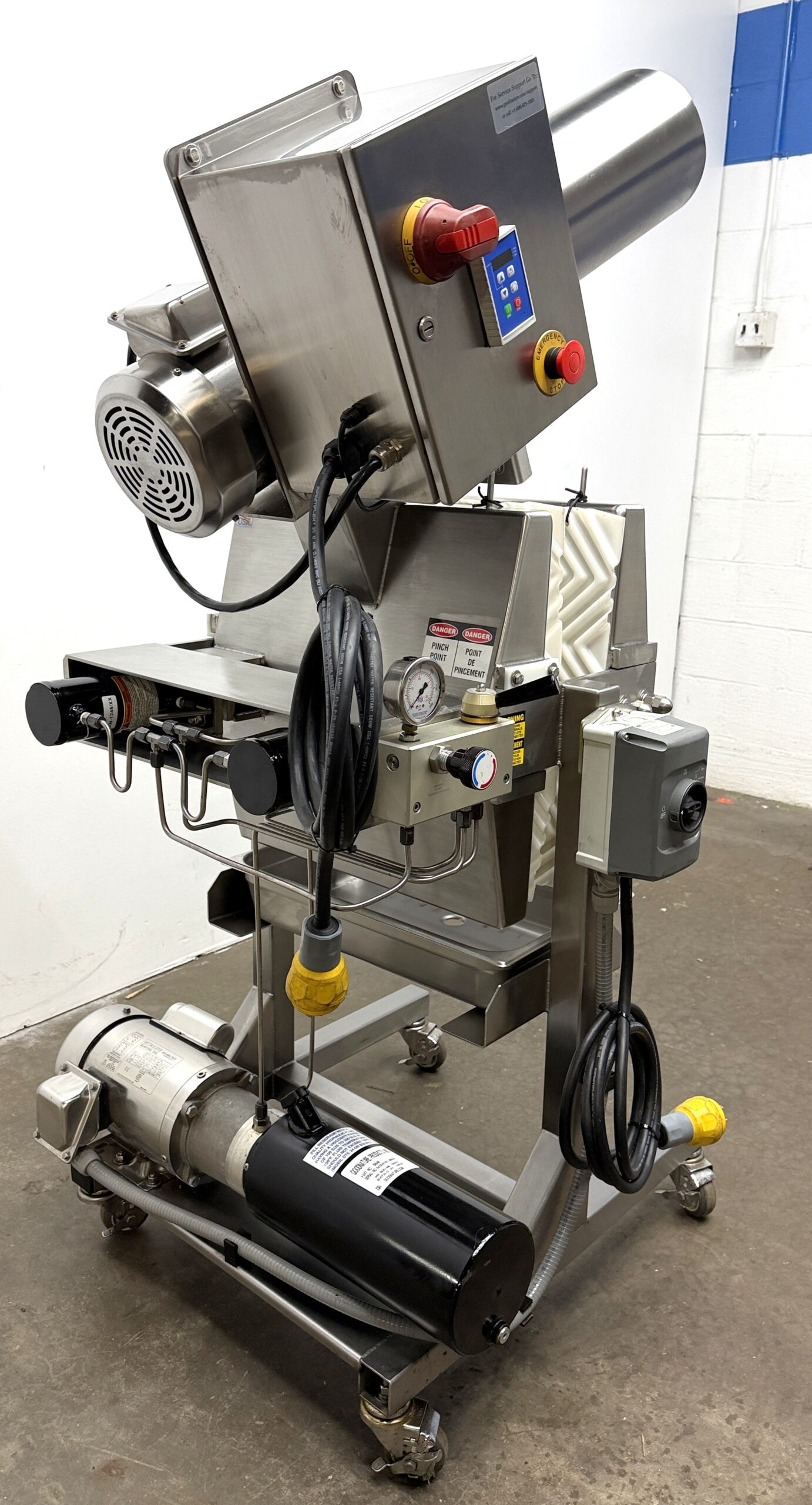Goodnature X1 Commercial Cold Press Juicer -Exceptional condition (w/Warranty) - Image 13