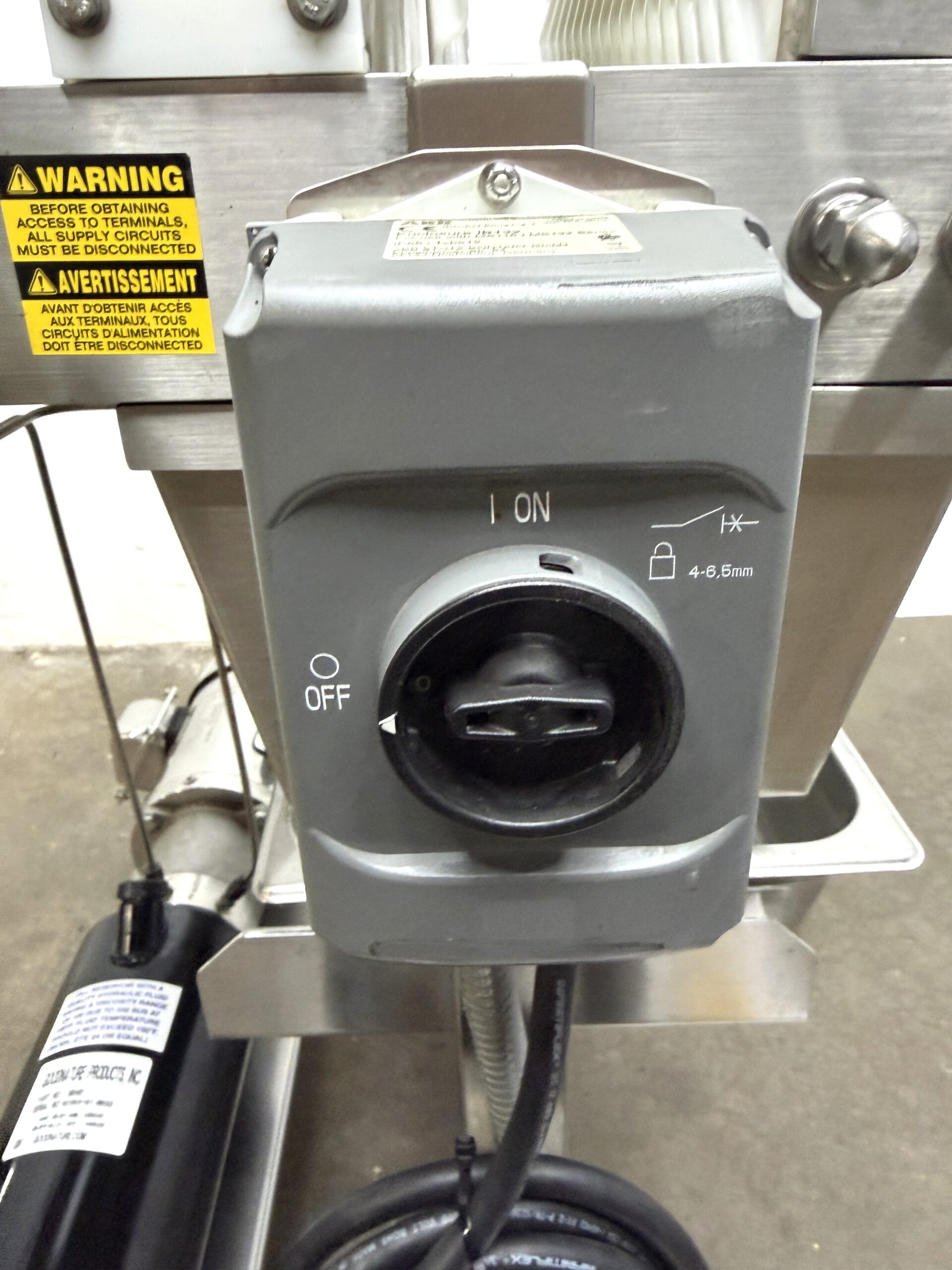 Goodnature X1 Commercial Cold Press Juicer -Exceptional condition (w/Warranty) - Image 4