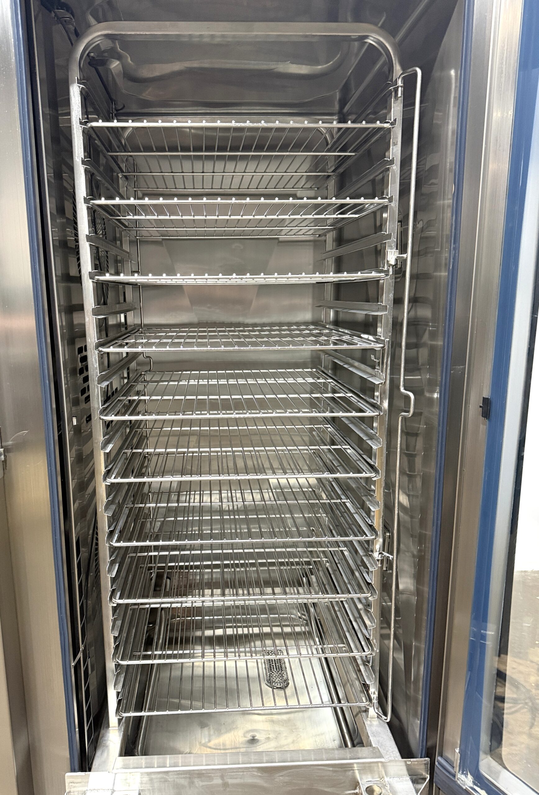 Rational SCCWE202G (20) Pan, Full size, Natural Gas Combi Oven (Refurbished w/WARRANTY) - Image 10