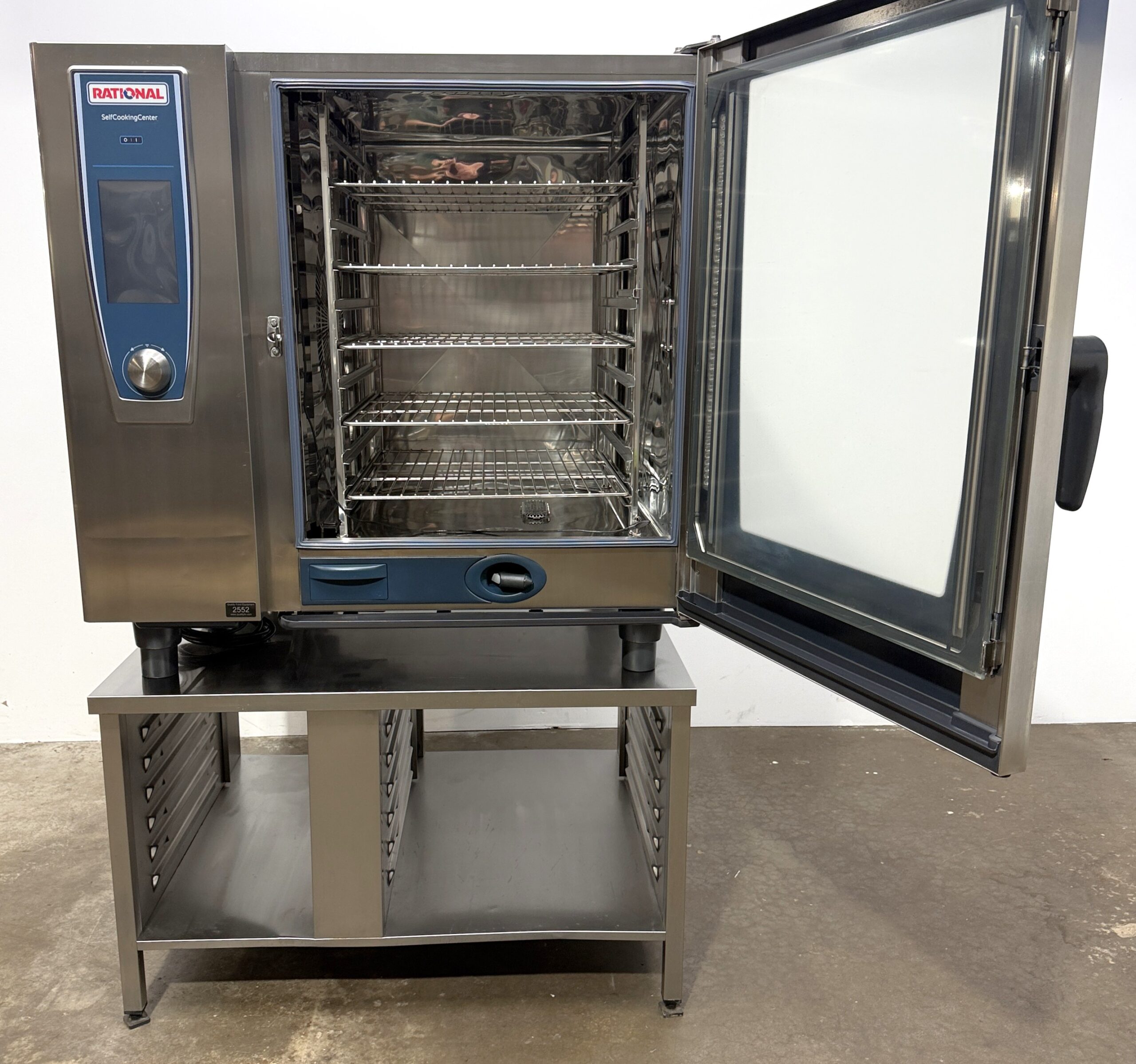 Rational (SCCWE102G) 10 pan/FULL size Natural Gas Combi Oven w/ STAND (Refurbished w/Warranty) - Image 6