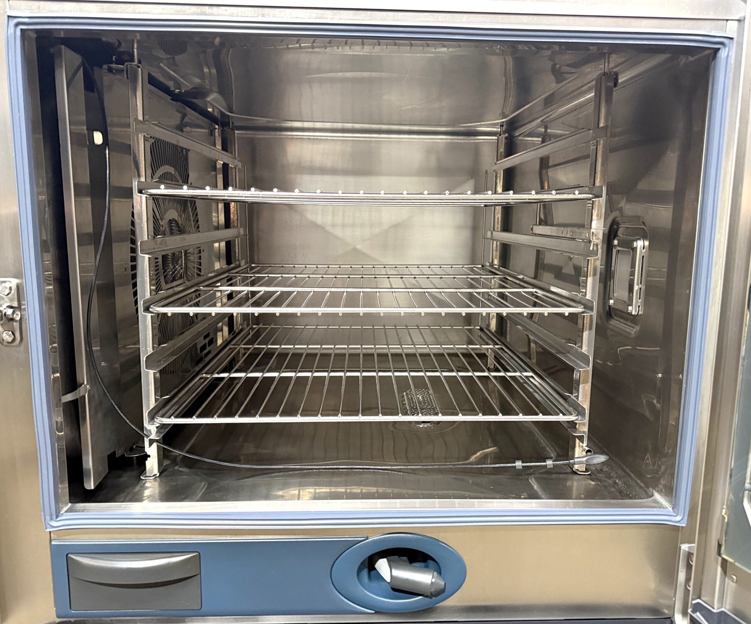 Rational SCCWE62G, 6 Pan, Full Size, Natural Gas Combi Oven (refurbished w/WARRANTY) - Image 6