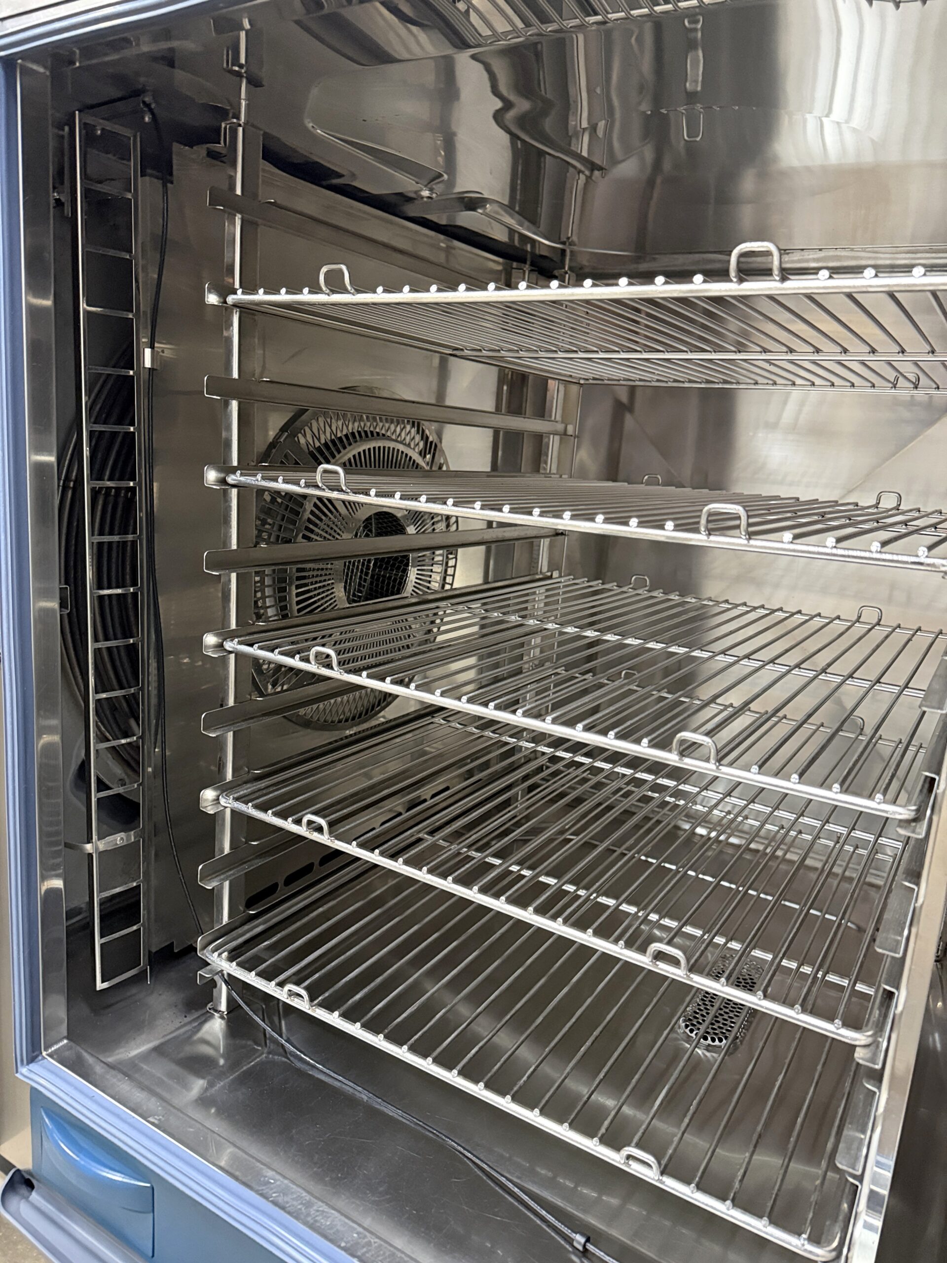 Rational 10 pan, full size, ELECTRIC, combi oven. (Fully refurbished w/WARRANTY) - Image 4
