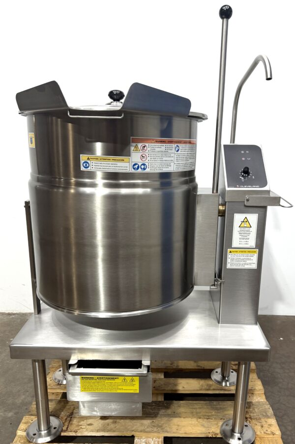 Cleveland 20 gal Electric Tilt Steam Kettle w/accessories (2022 model NEW OB)