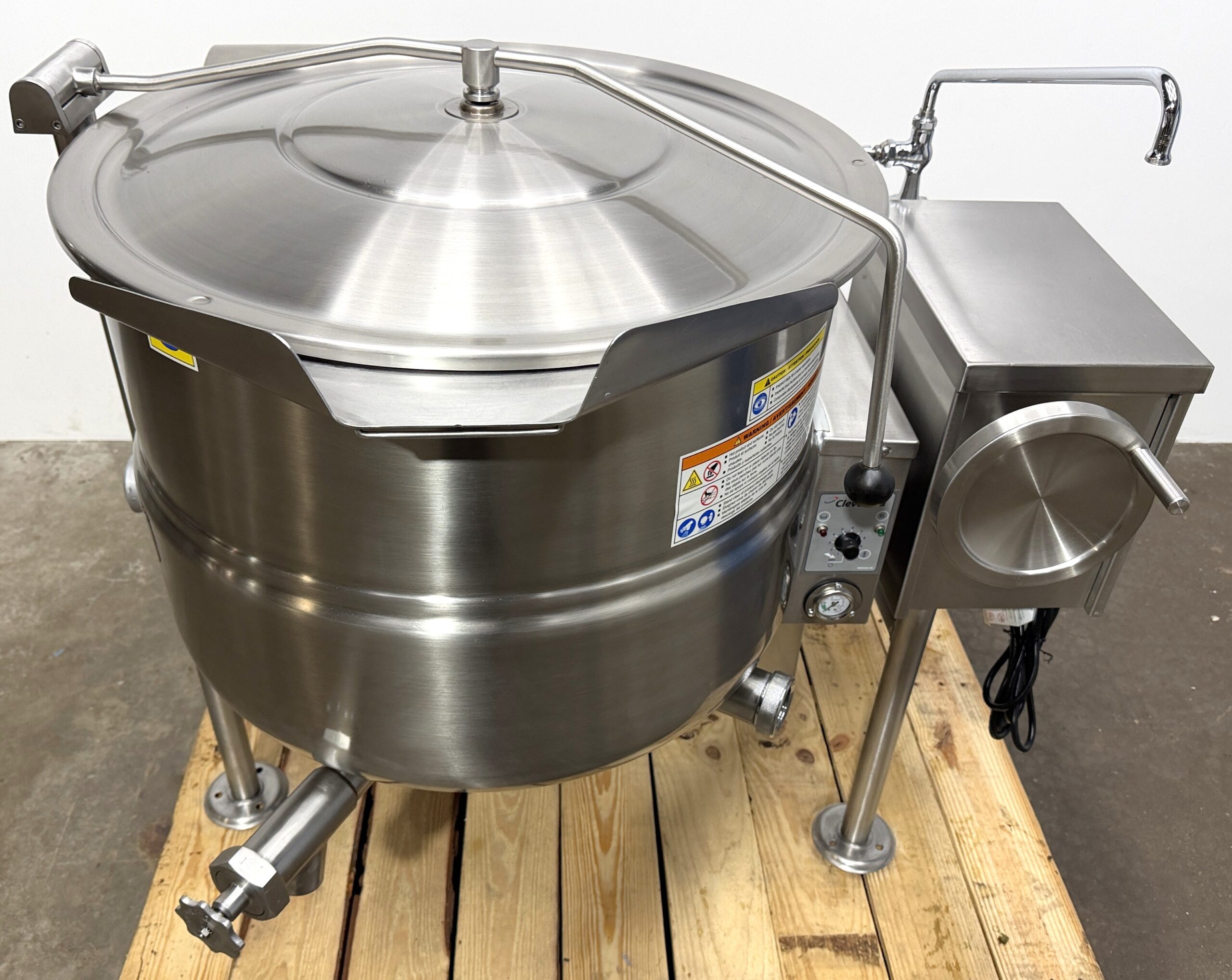 Cleveland KGL-40T (40 GAL ) Nat. Gas, Tilt Kettle (Refurbished w/WARRANTY) - Image 3
