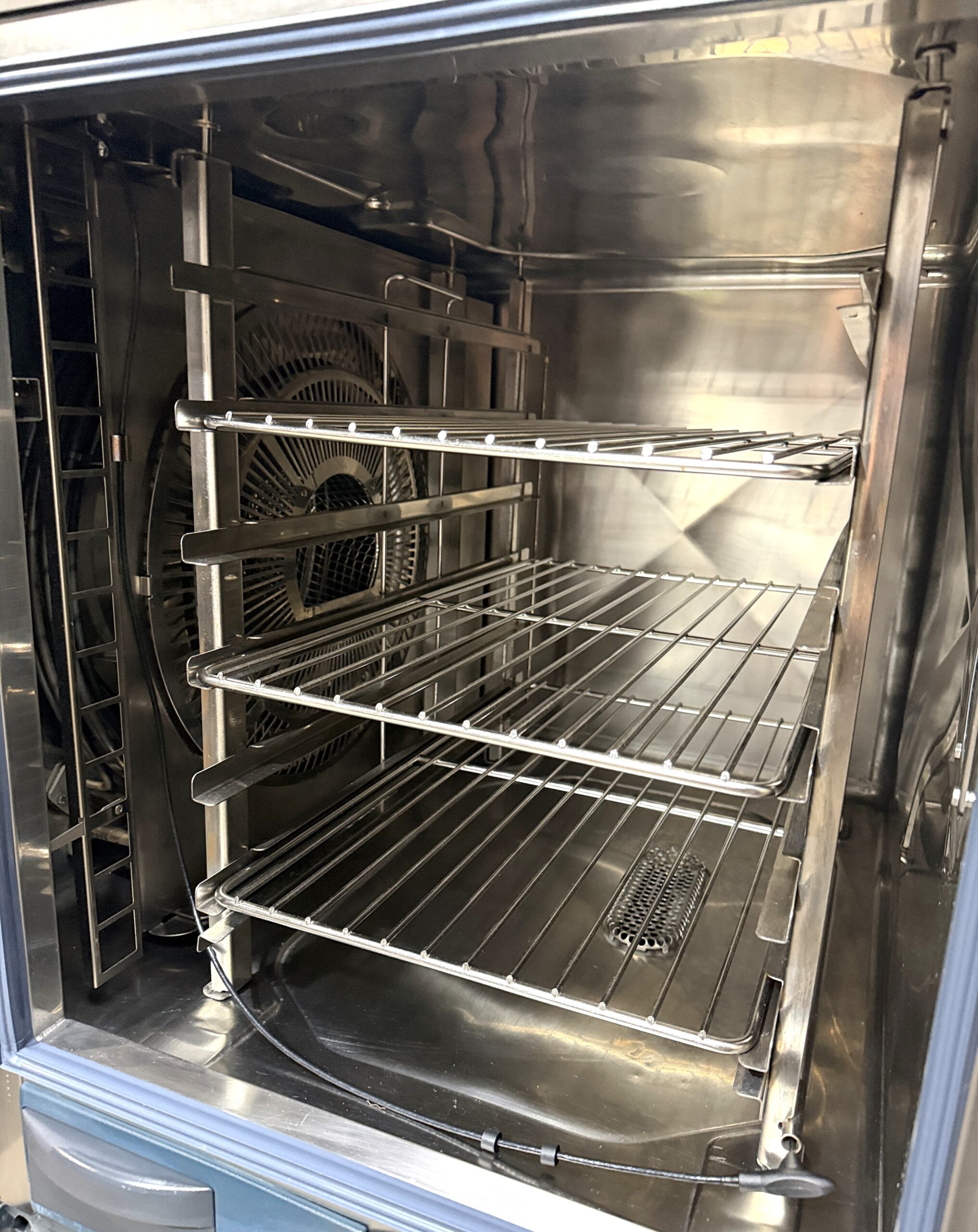 Rational Double 6 pan, half size, electric, combi ovens & Ultravent hood (Refurbished w/WARRANTY) - Image 11