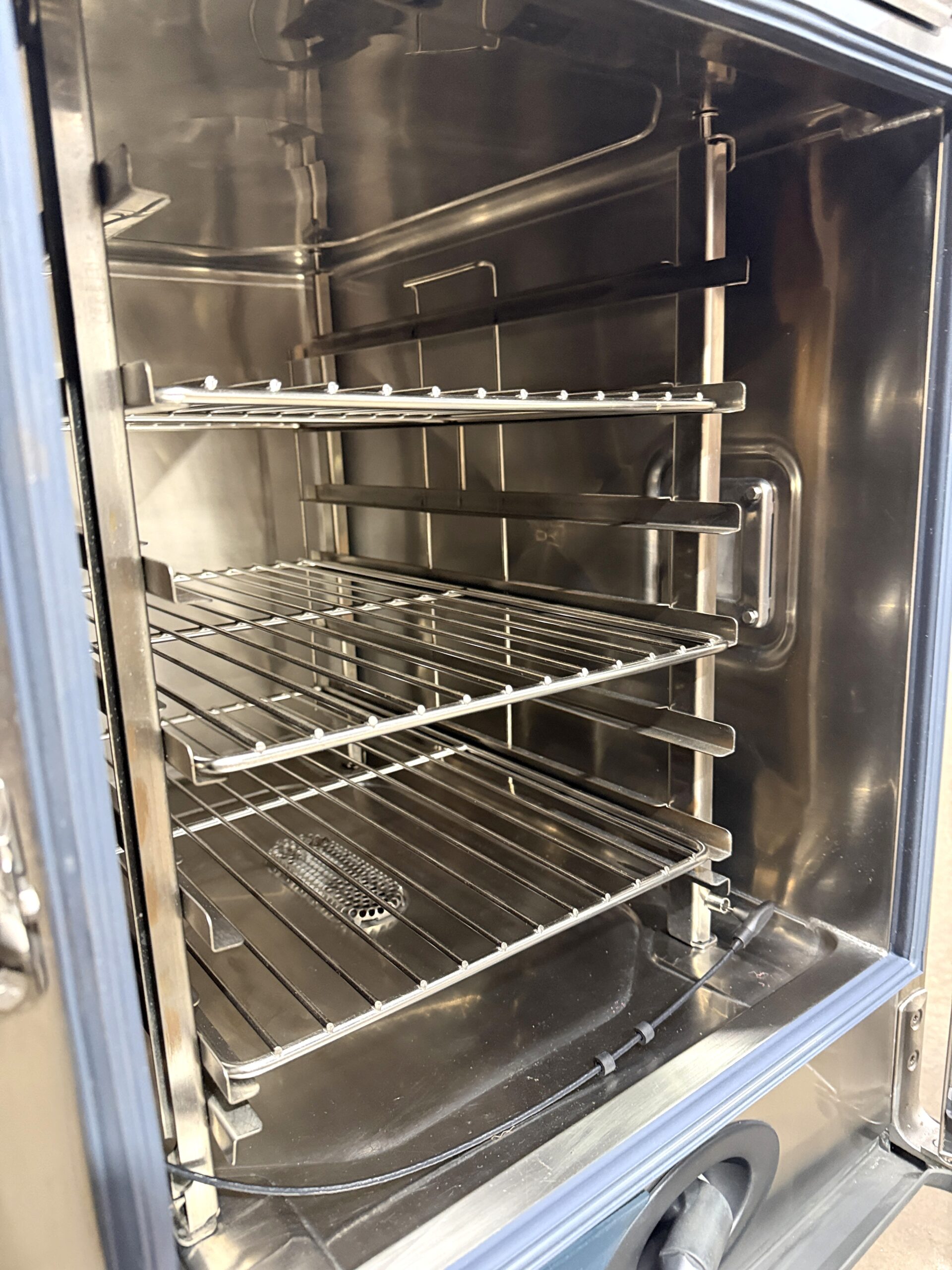Rational Double 6 pan, half size, electric, combi ovens & Ultravent hood (Refurbished w/WARRANTY) - Image 10