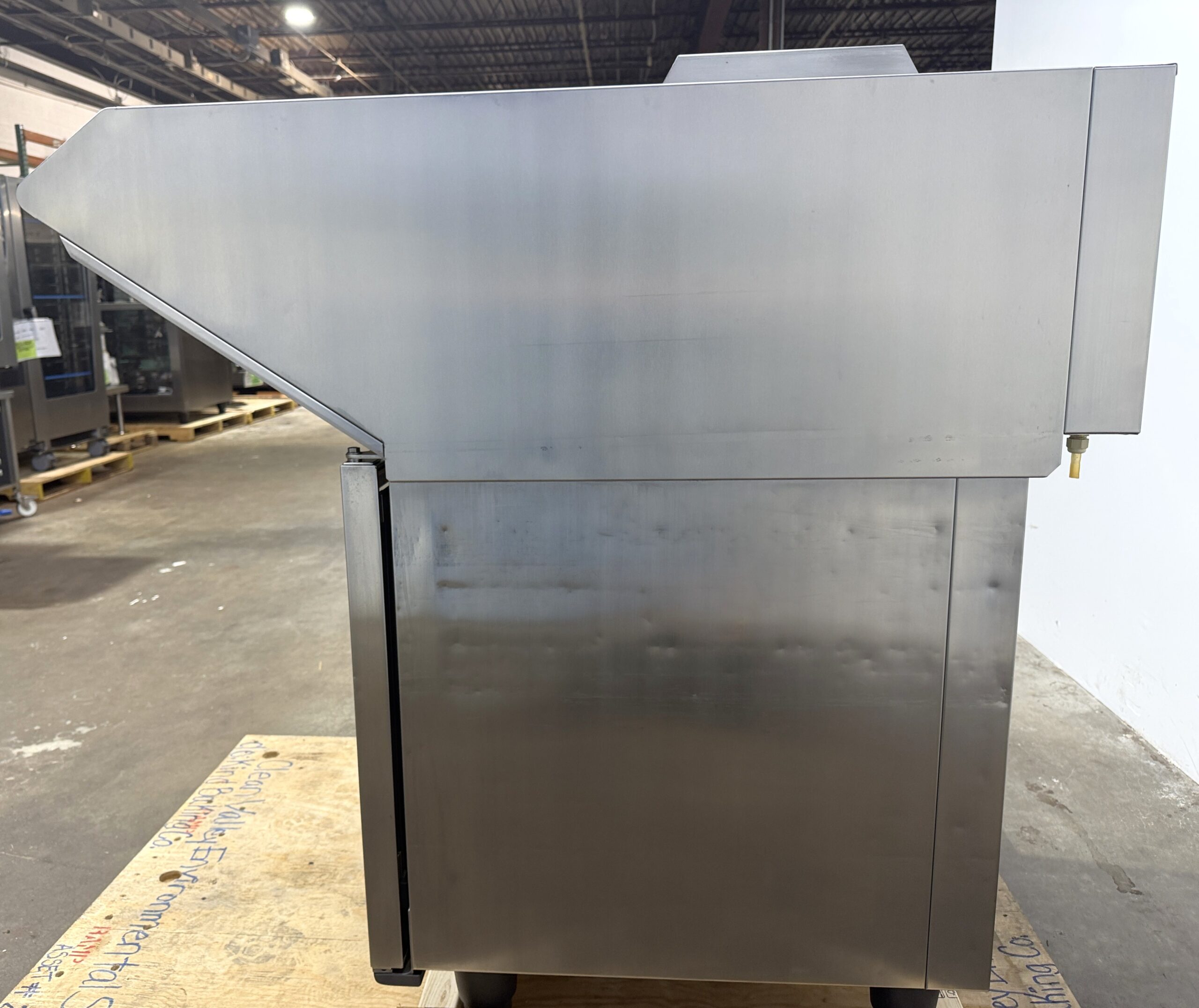 Rational 6 pan, half size, electric combi oven w/ Ultravent Hood (Refurbished w/WARRANTY) SINGLE PHASE ELECTRIC - Image 4