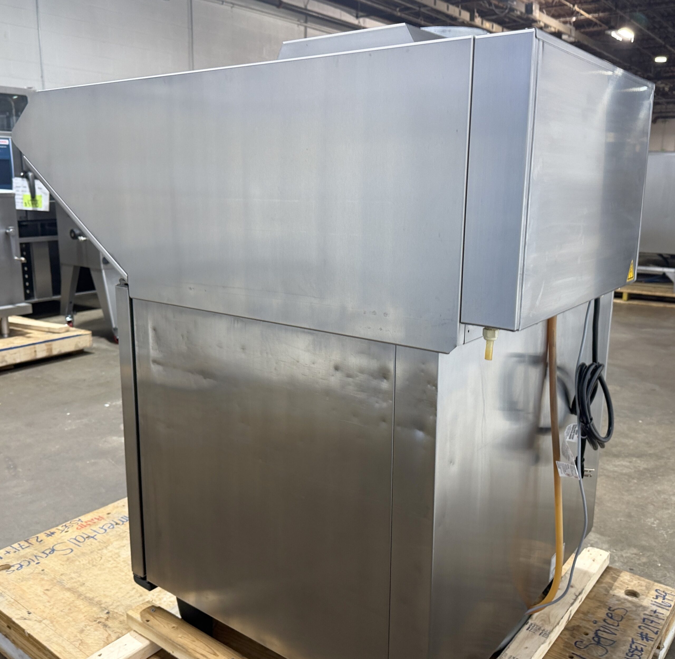 Rational 6 pan, half size, electric combi oven w/ Ultravent Hood (Refurbished w/WARRANTY) SINGLE PHASE ELECTRIC - Image 5