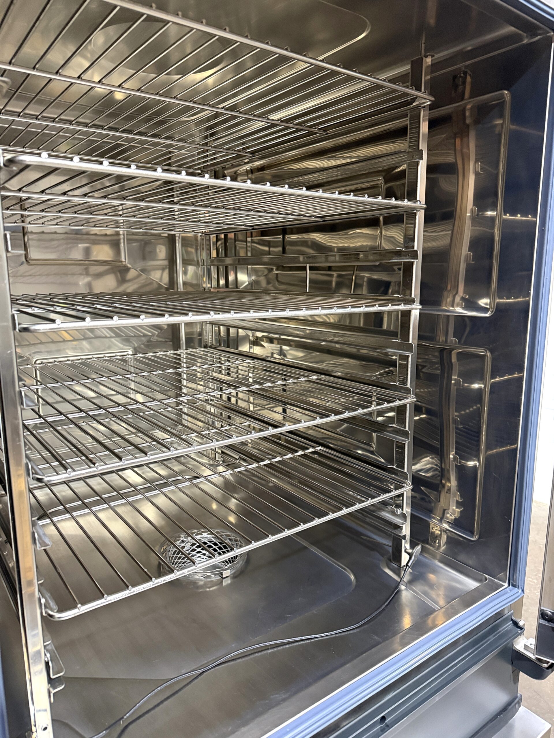 Rational 10 pan, full size, electric, combi 480V/3phase w/ Stand (Refurbished w/WARRANTY) - Image 11