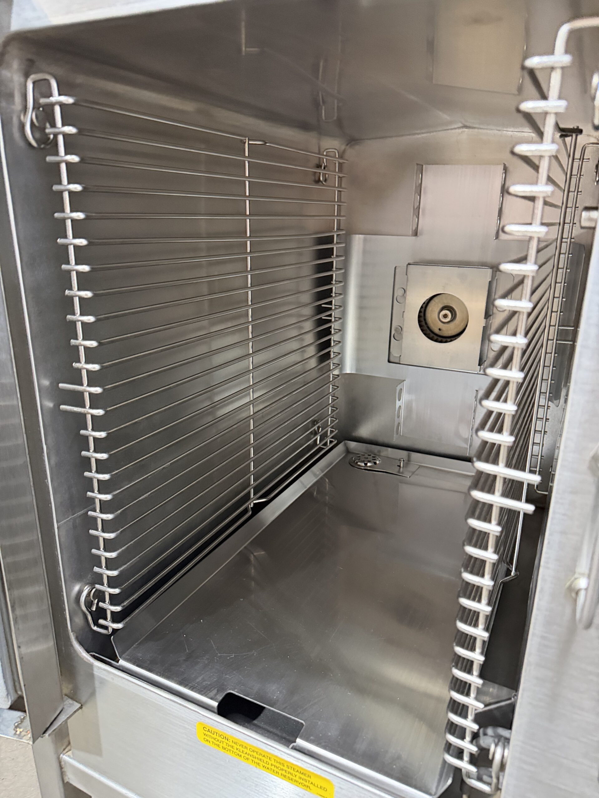 Cleveland 22CET6.1 (6) Pan Electric Countertop Steamer 3 PHASE (Refurbished w/Warranty) (Copy) - Image 11