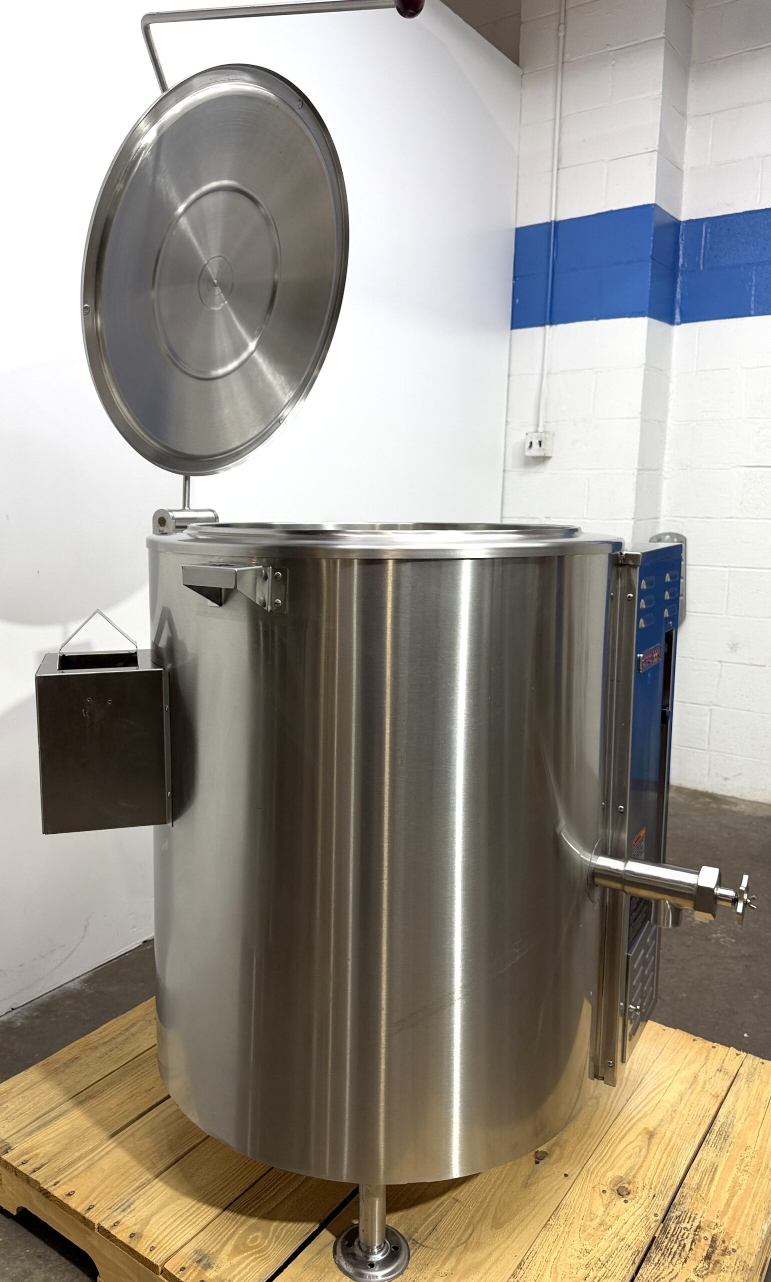 2022 Model Crown GL-40E Stationary 40 Gallon Natural Gas Kettle (NEW OPEN BOX) - Image 12