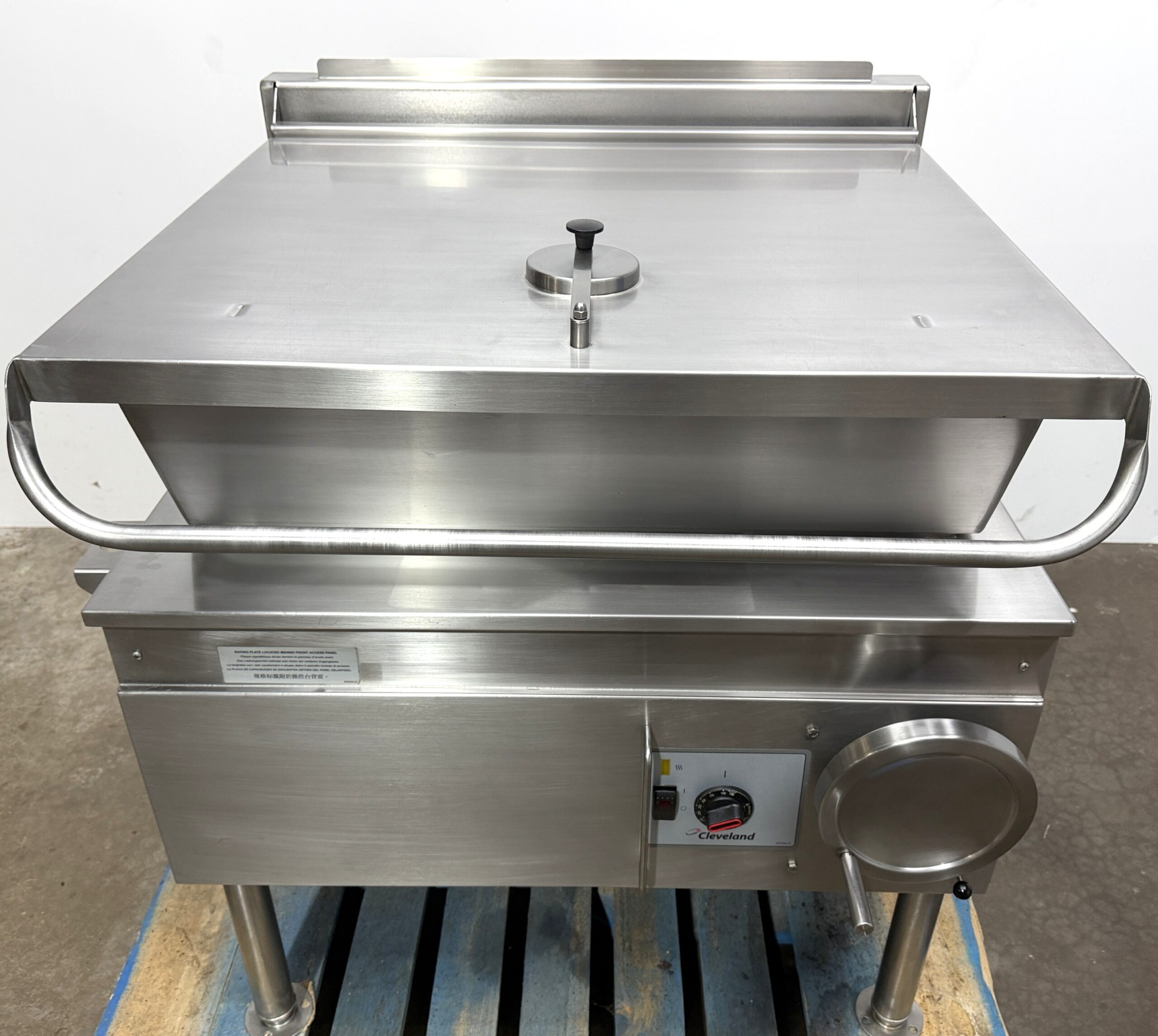 Cleveland 30 gallon, Natural gas, Braising pan (Refurbished w/Warranty)