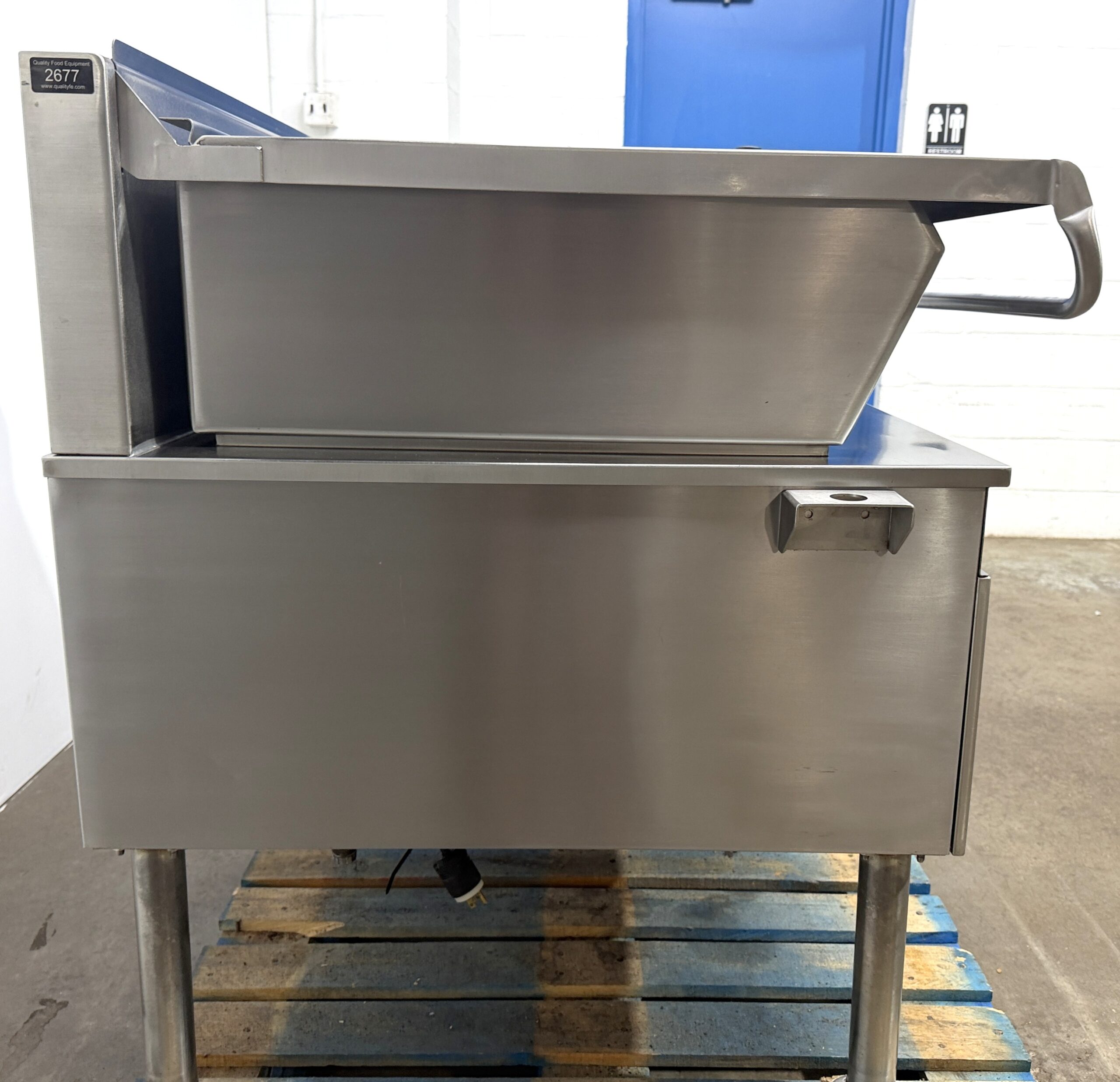 Cleveland 30 gallon, Natural gas, Braising pan (Refurbished w/Warranty) - Image 9