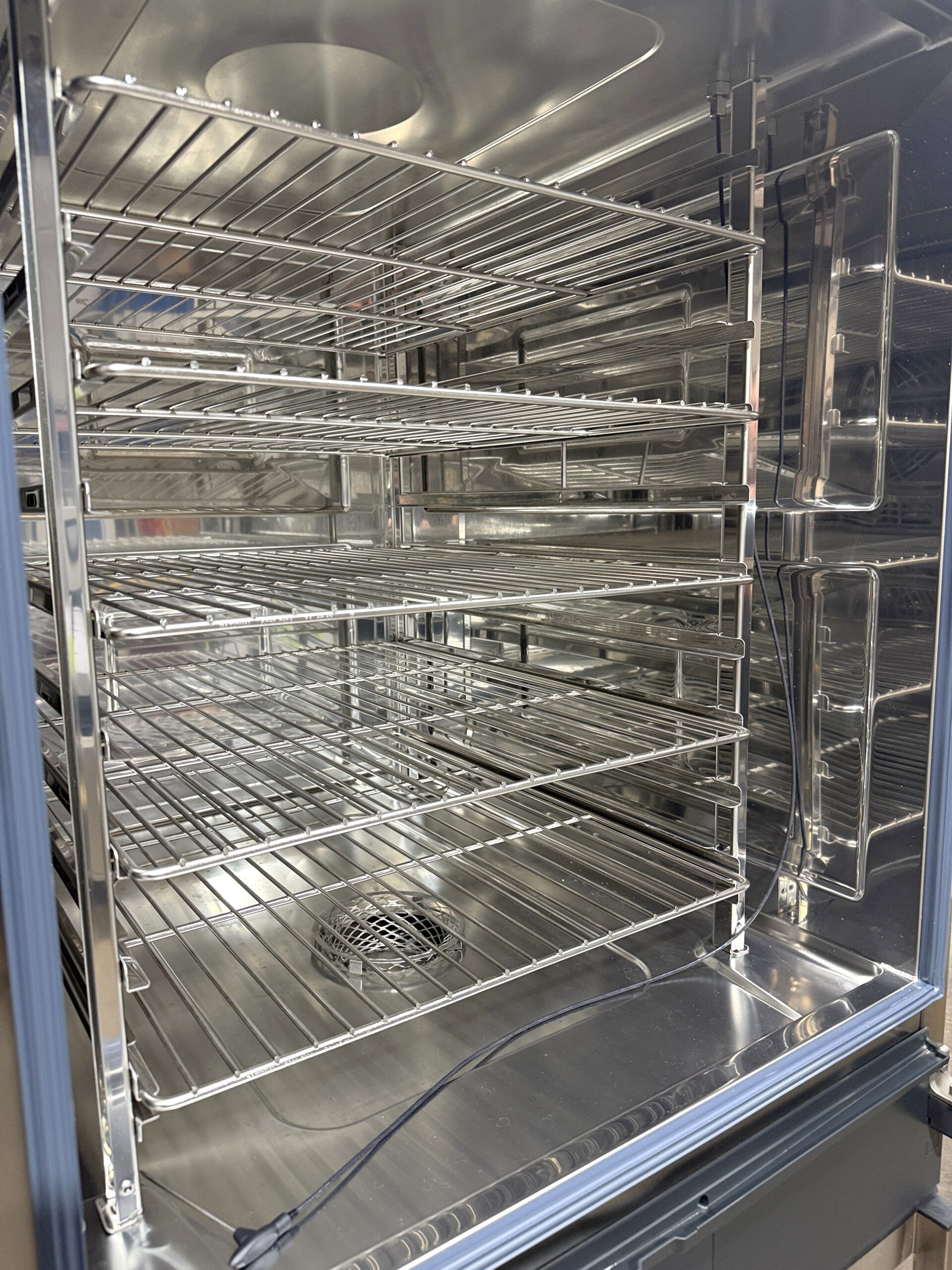 Rational IcombiPro 10 pan, FULL size, Gas, combi (DEMO MODEL w/WARRANTY) - Image 10