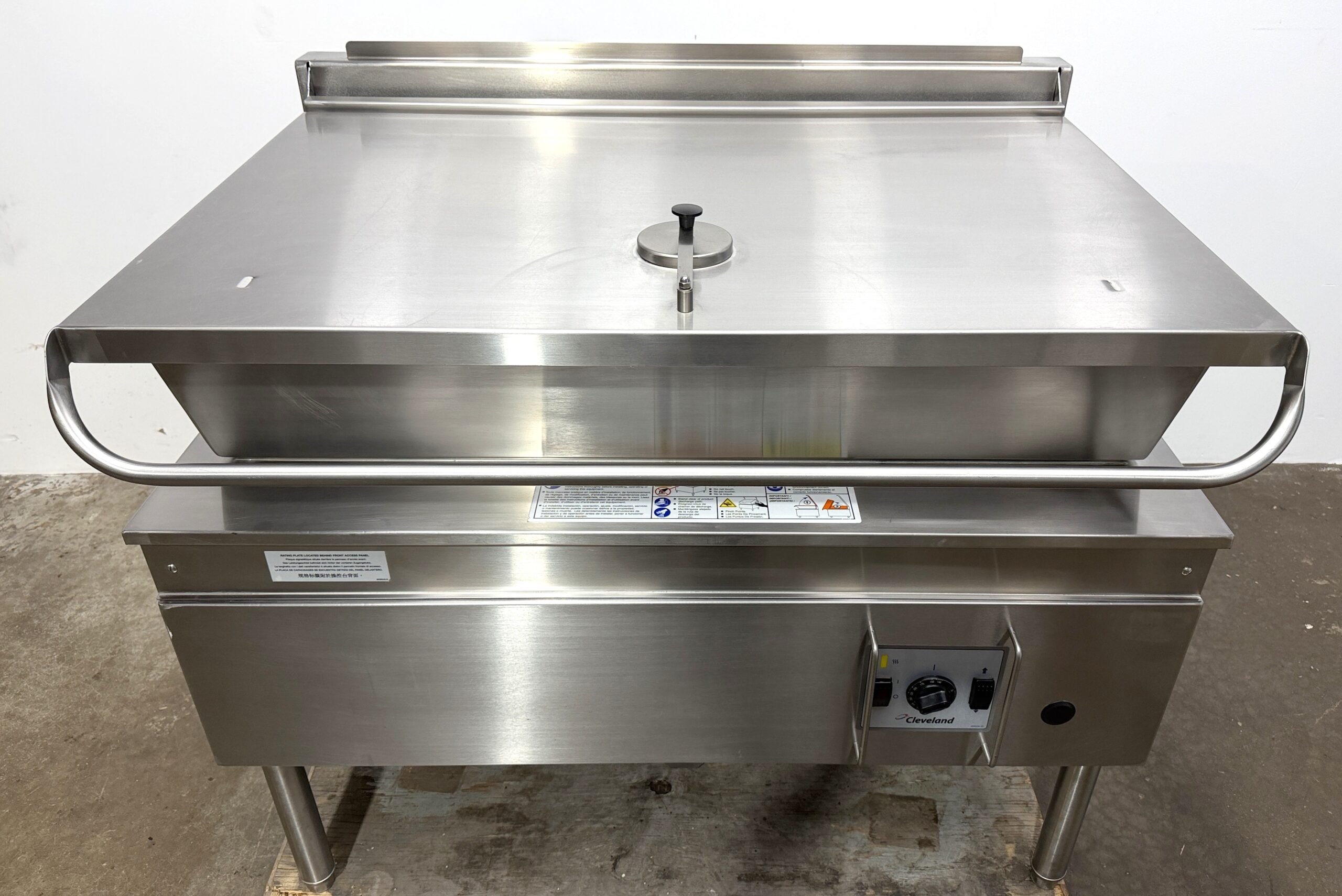 Cleveland 40 gallon, Natural gas, Braising pan w/ Power Tilt (Refurbished w/Warranty) - Image 3