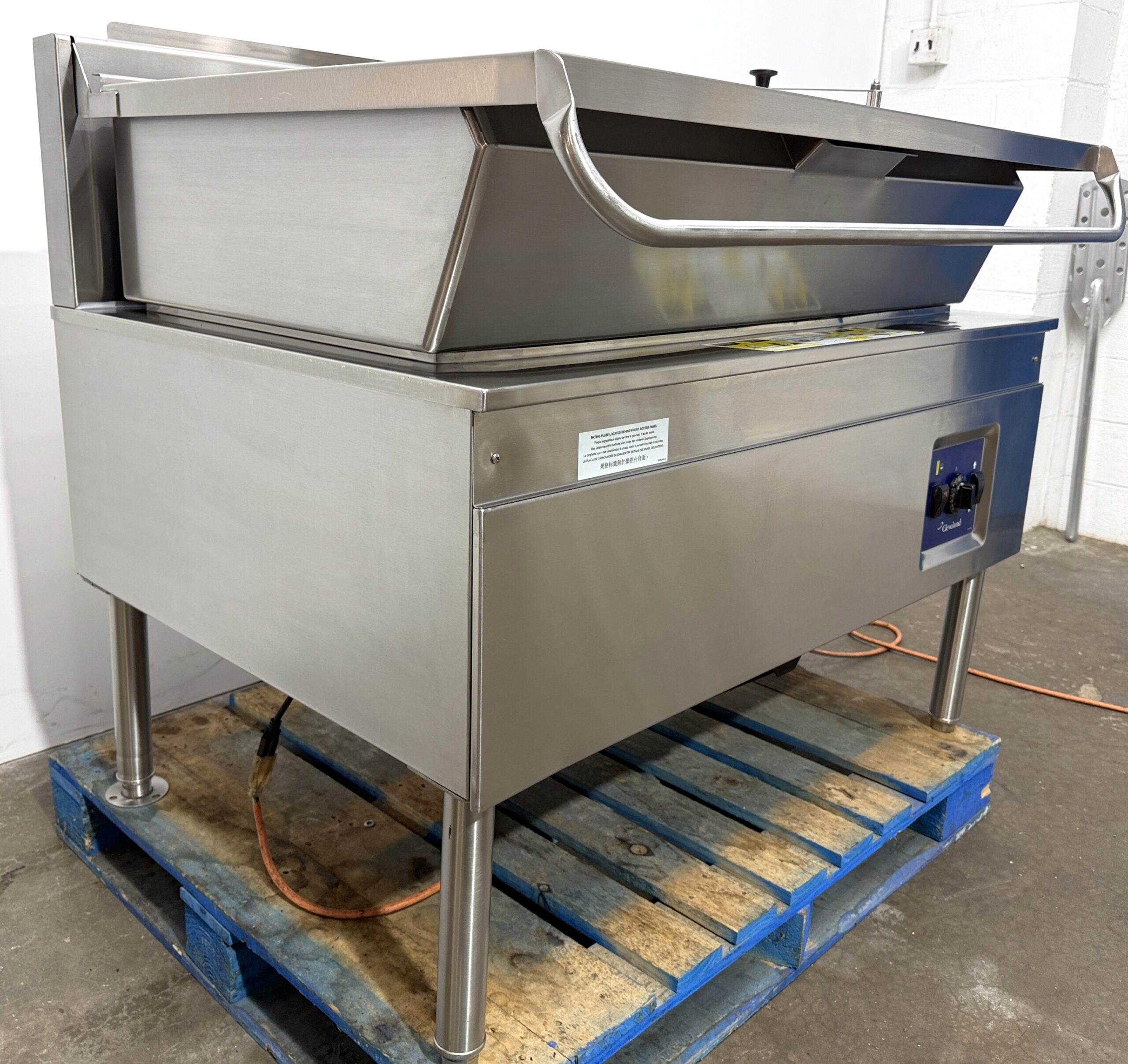 Cleveland 40 gallon, Natural gas, Braising pan w/ Power Tilt (Refurbished w/Warranty) - Image 10