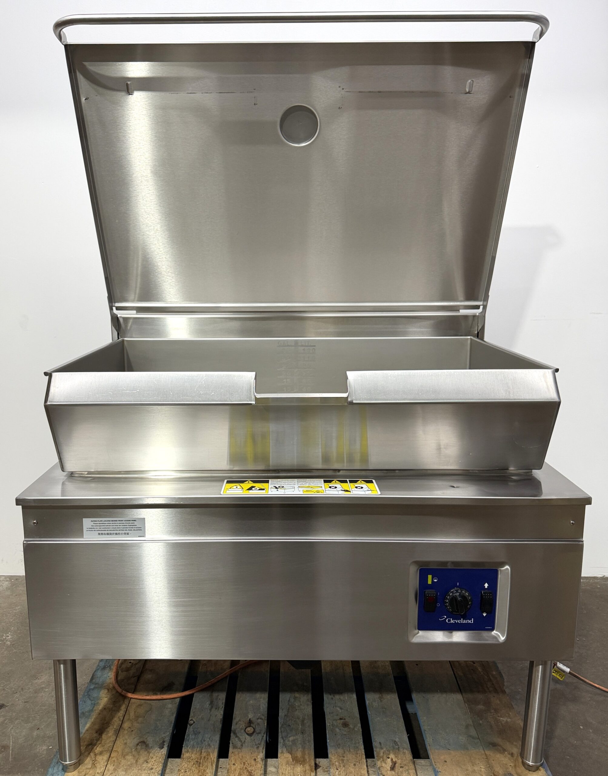 Cleveland 40 gallon, Natural gas, Braising pan w/ Power Tilt (Refurbished w/Warranty) - Image 12