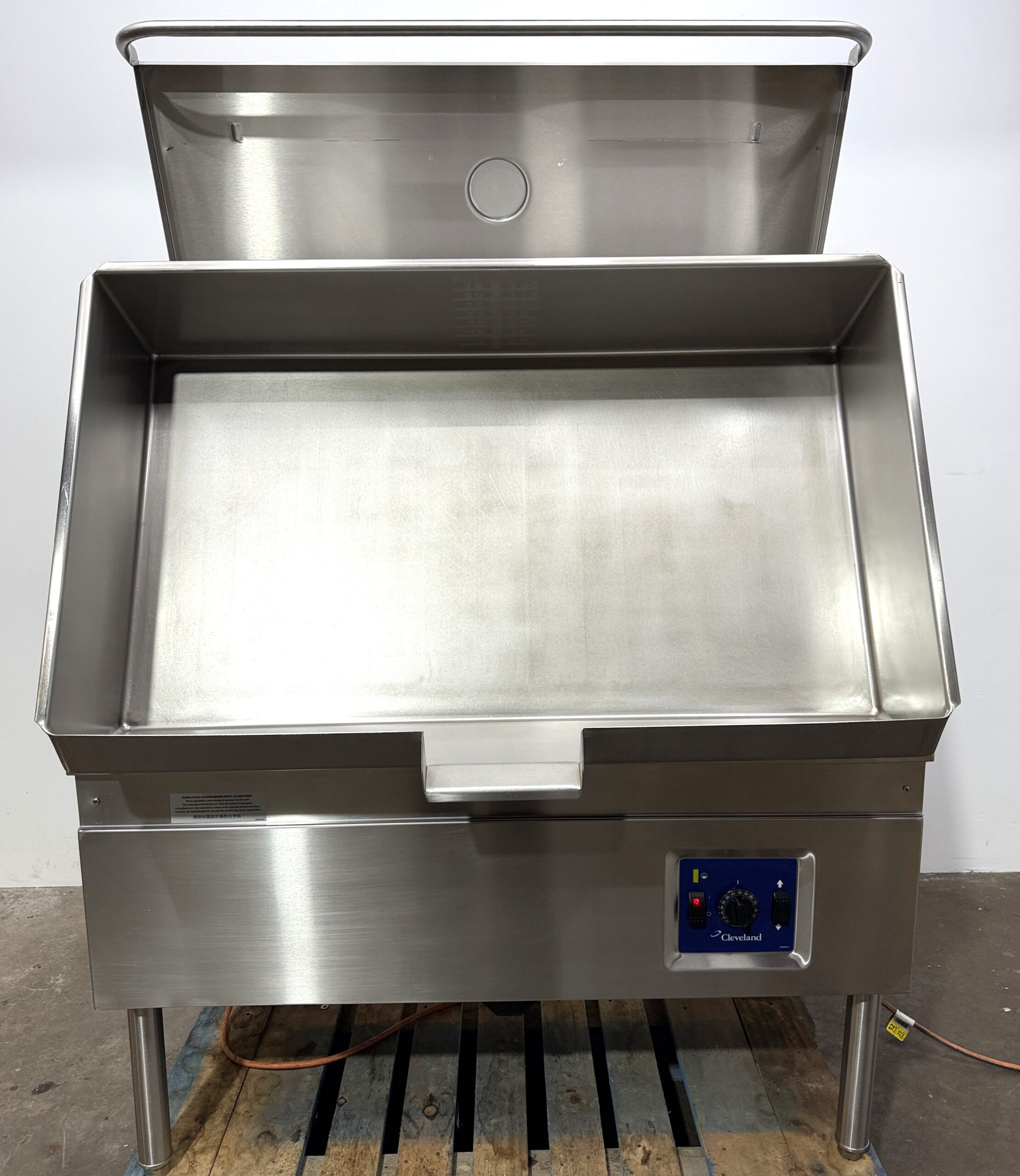 Cleveland 40 gallon, Natural gas, Braising pan w/ Power Tilt (Refurbished w/Warranty) - Image 15