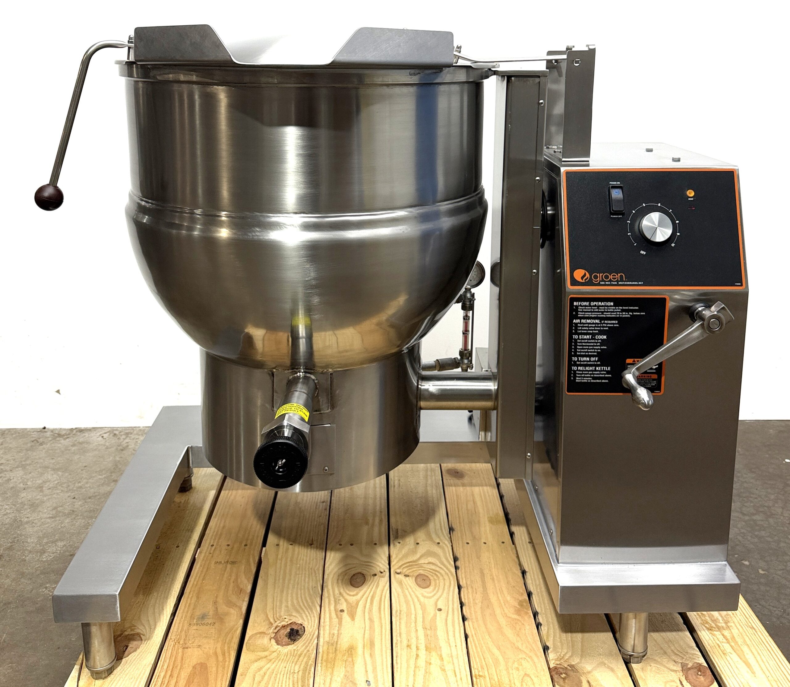 2019 Groen (DHT/1-40C) 40 Gallon, Natural Gas, Tilting Kettle (Refurbished w/WARRANTY) (Copy)
