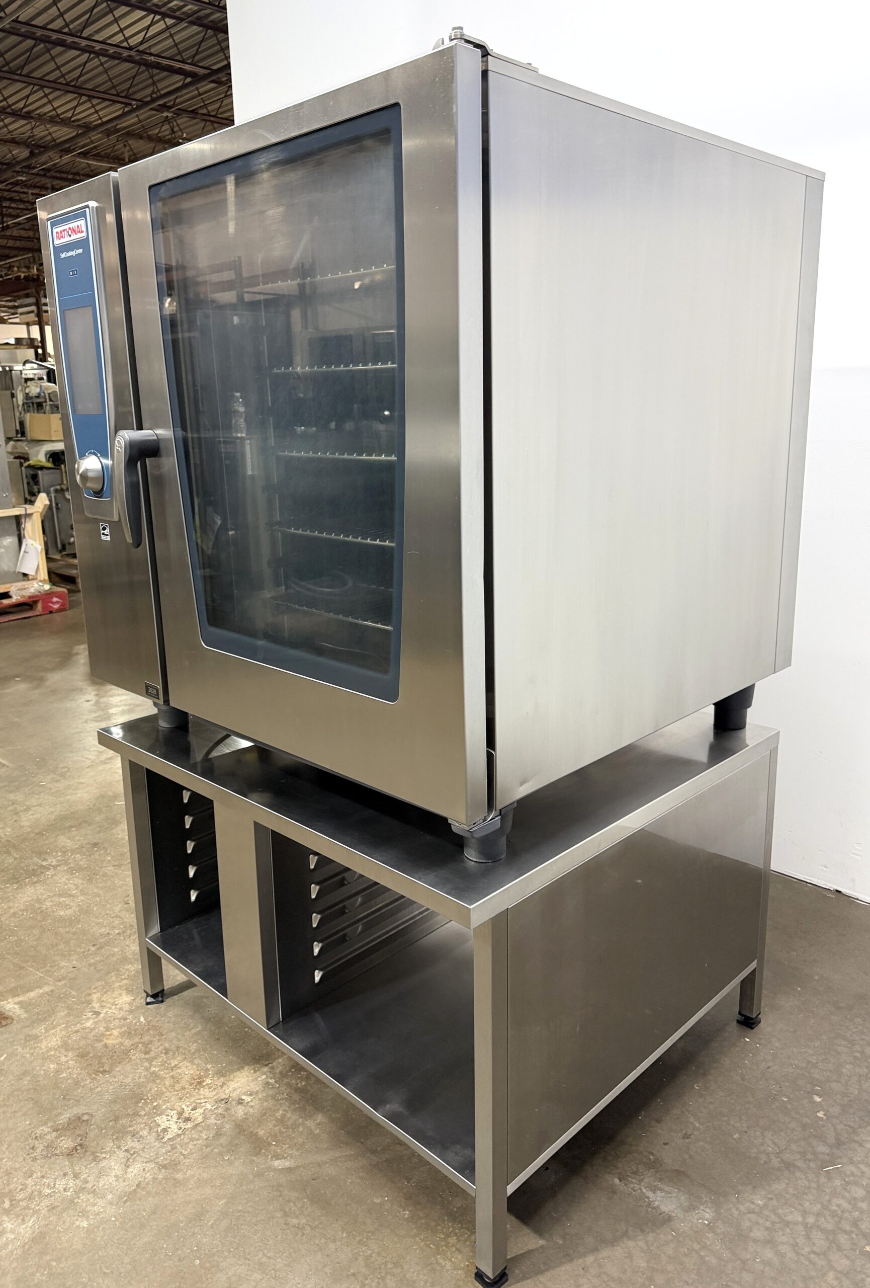Rational (SCCWE102G) 10 pan/FULL size Natural Gas Combi Oven w/ STAND (Refurbished w/Warranty) - Image 3