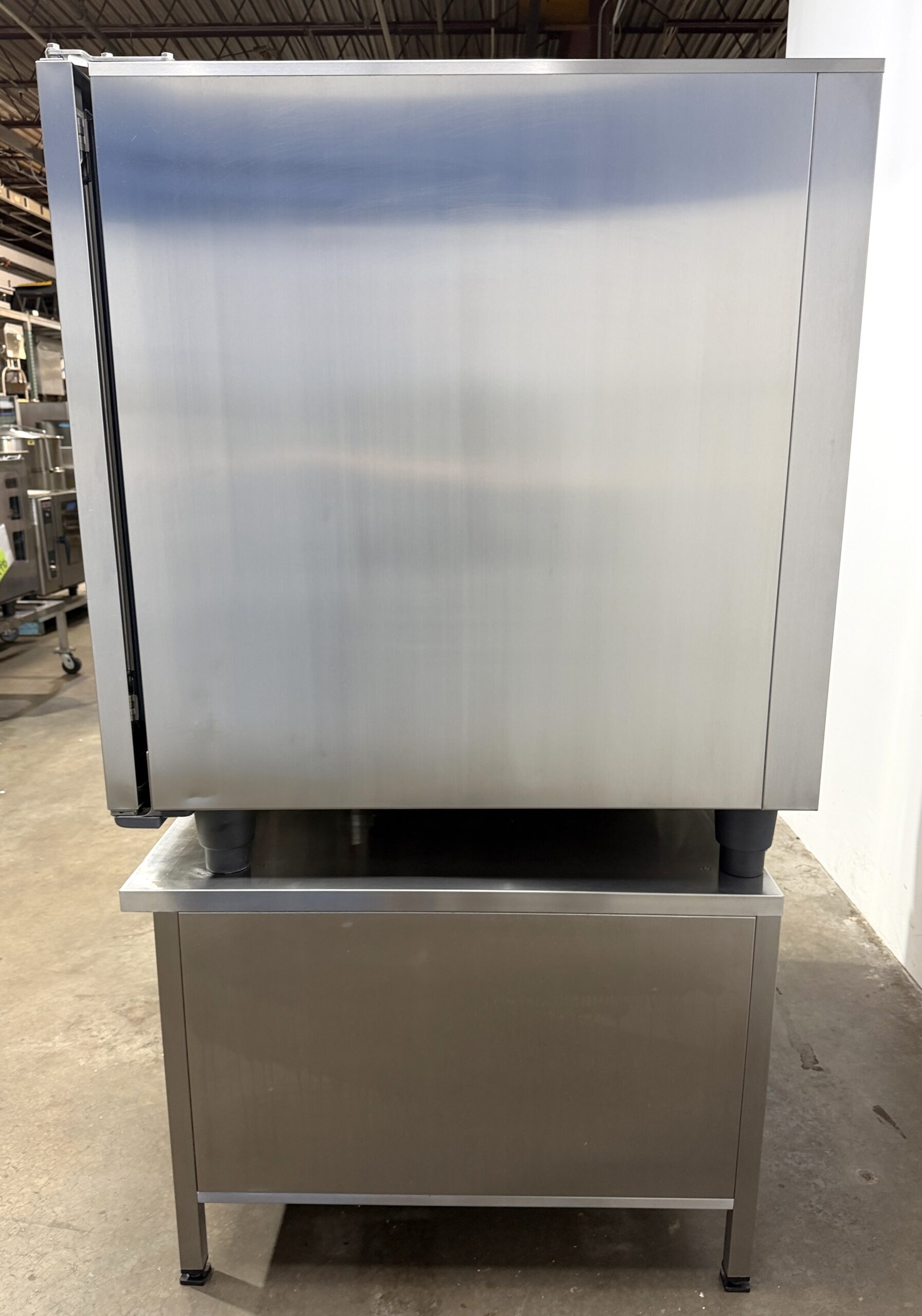 Rational (SCCWE102G) 10 pan/FULL size Natural Gas Combi Oven w/ STAND (Refurbished w/Warranty) - Image 4