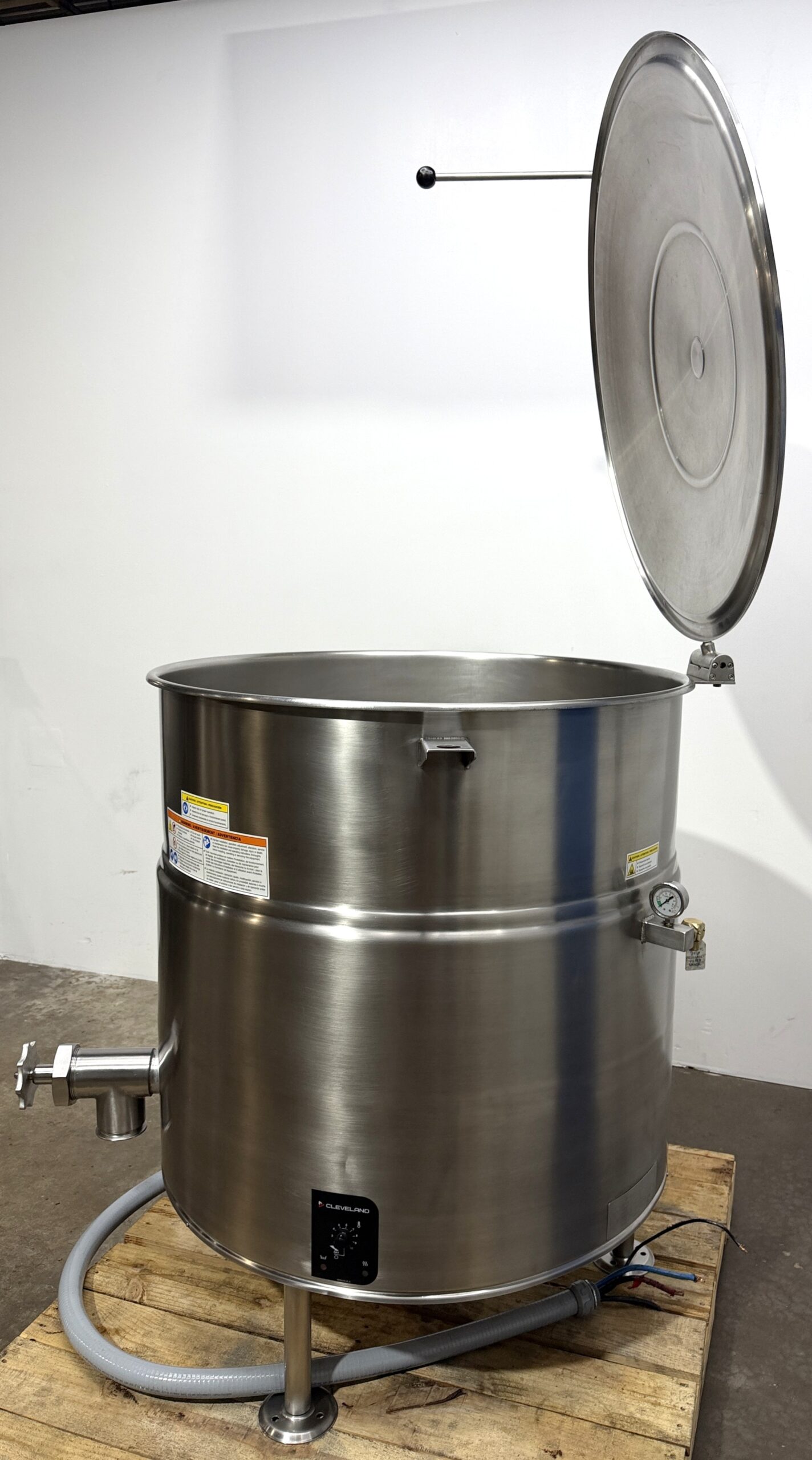 2022 Model, Cleveland KEL-100 (100) Gallon Electric, Kettle (6 Month Warranty) - Image 4