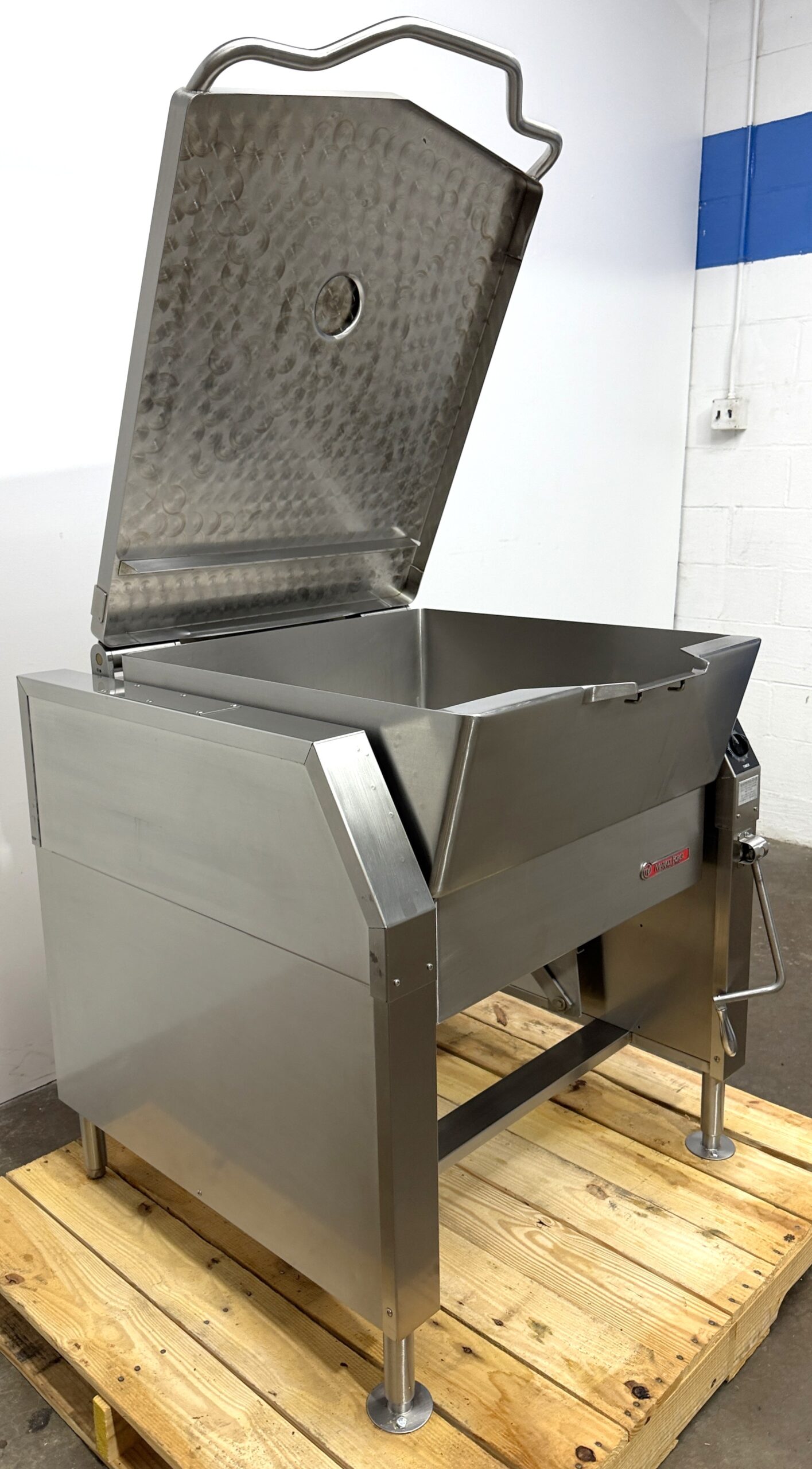 Market Forge 30 Gallon, Natural gas, Power tilt, Braising pan (Refurbished w/WARRANTY) - Image 7
