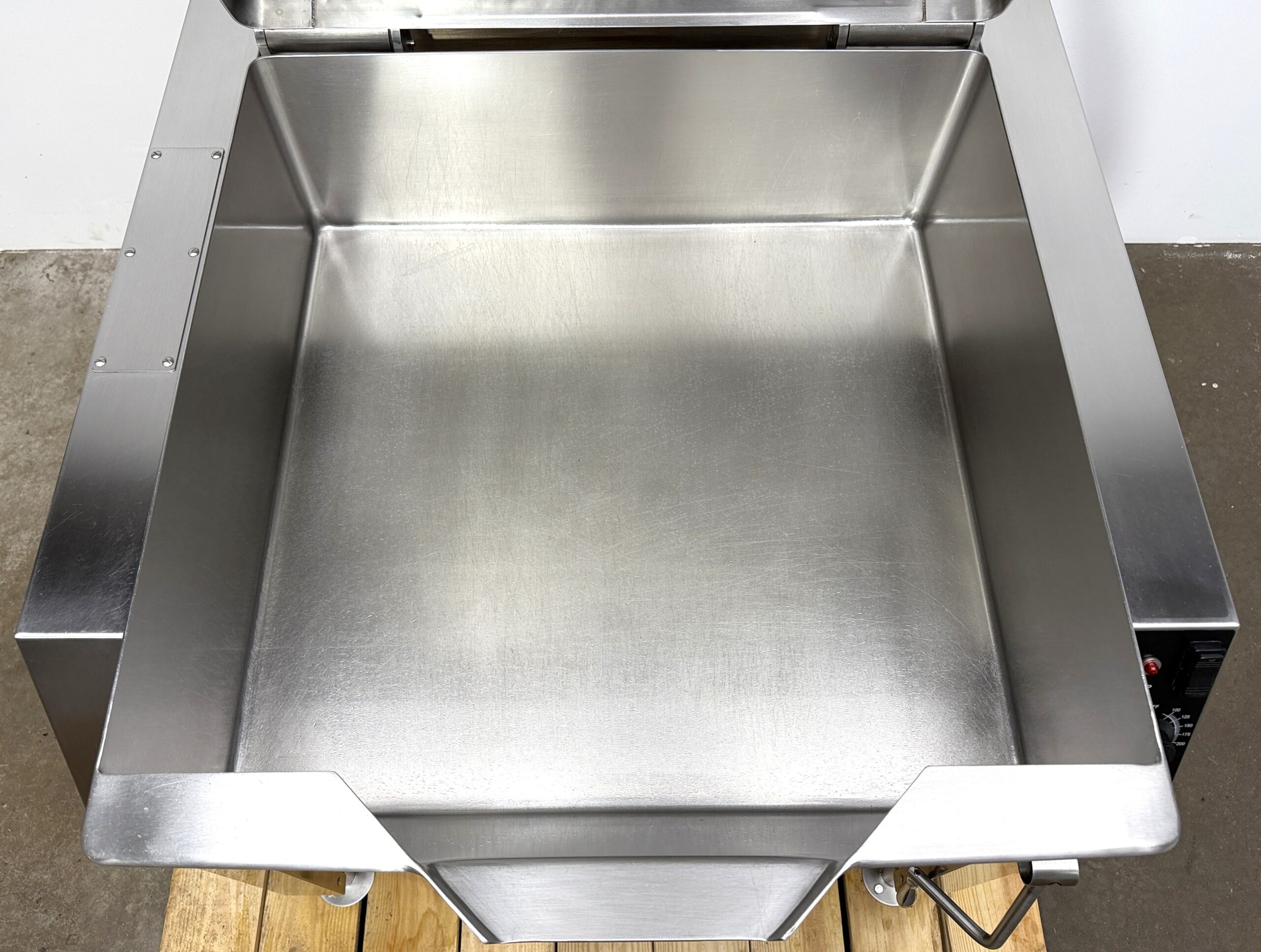 Market Forge 30 Gallon, Natural gas, Power tilt, Braising pan (Refurbished w/WARRANTY) - Image 5