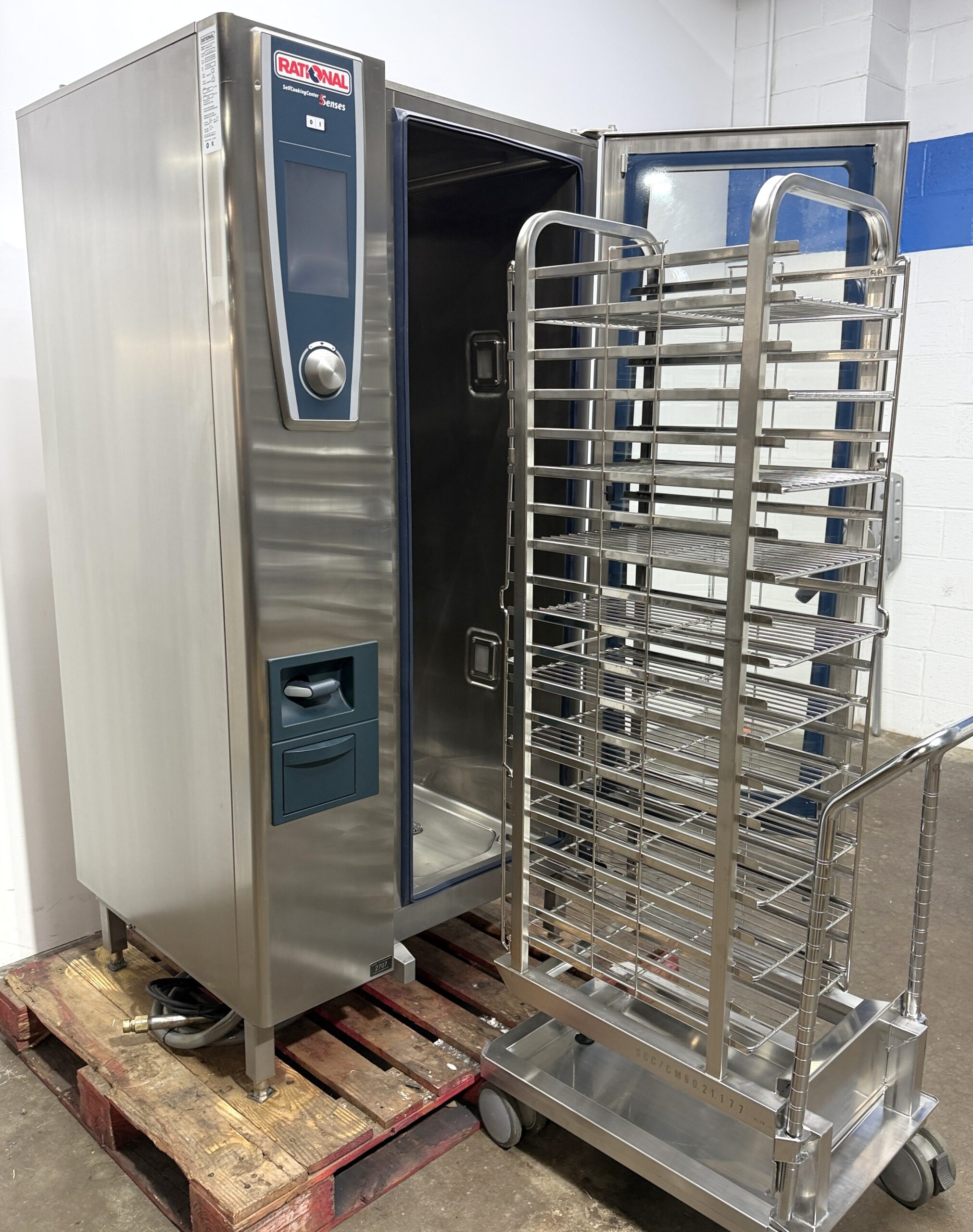 Rational SCCWE201G Natural Gas 20 pan, half size Combi oven (Refurbished w/WARRANTY) - Image 5